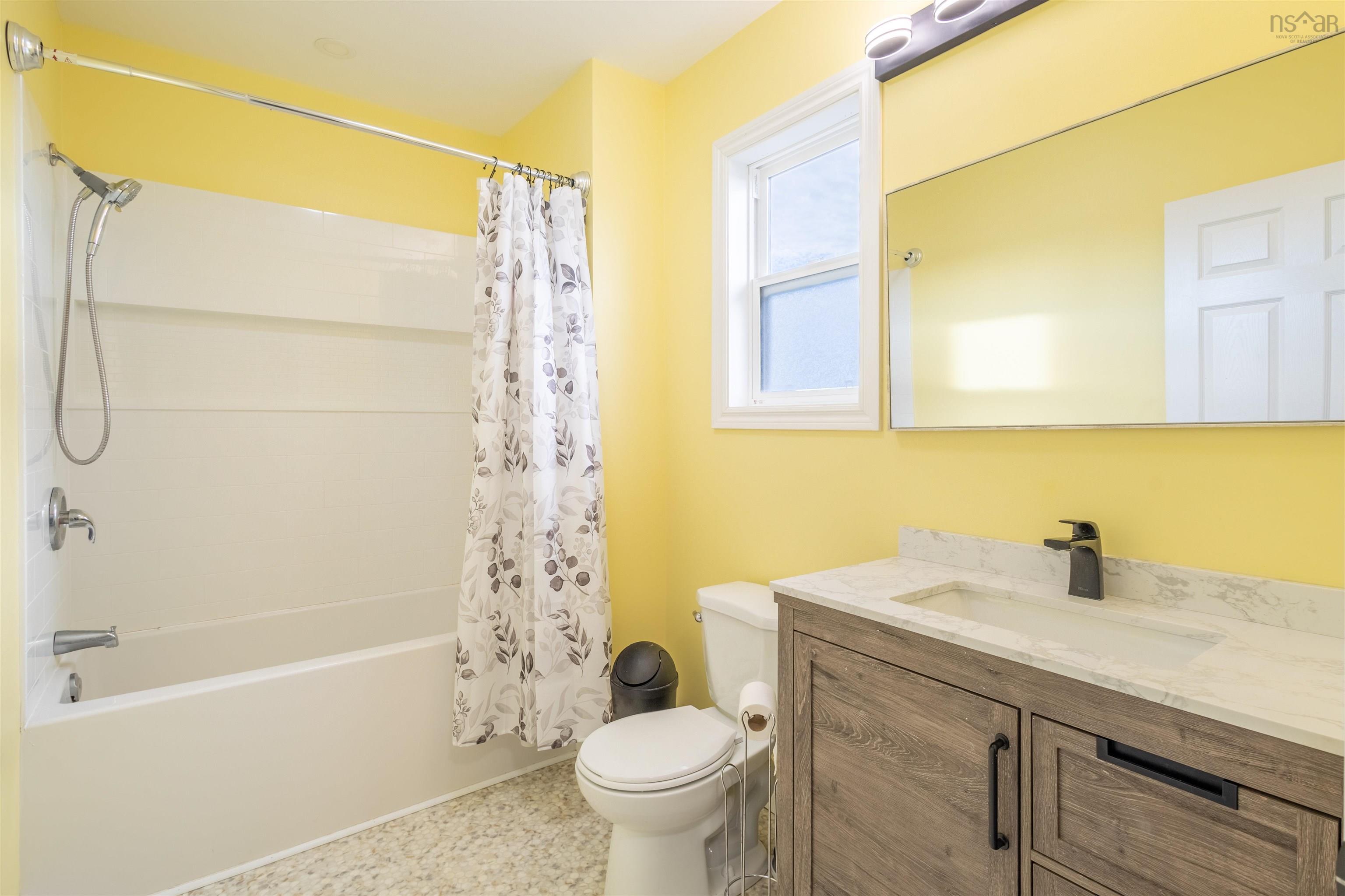 $379,000.00: 157 Lake Road, Glace Bay