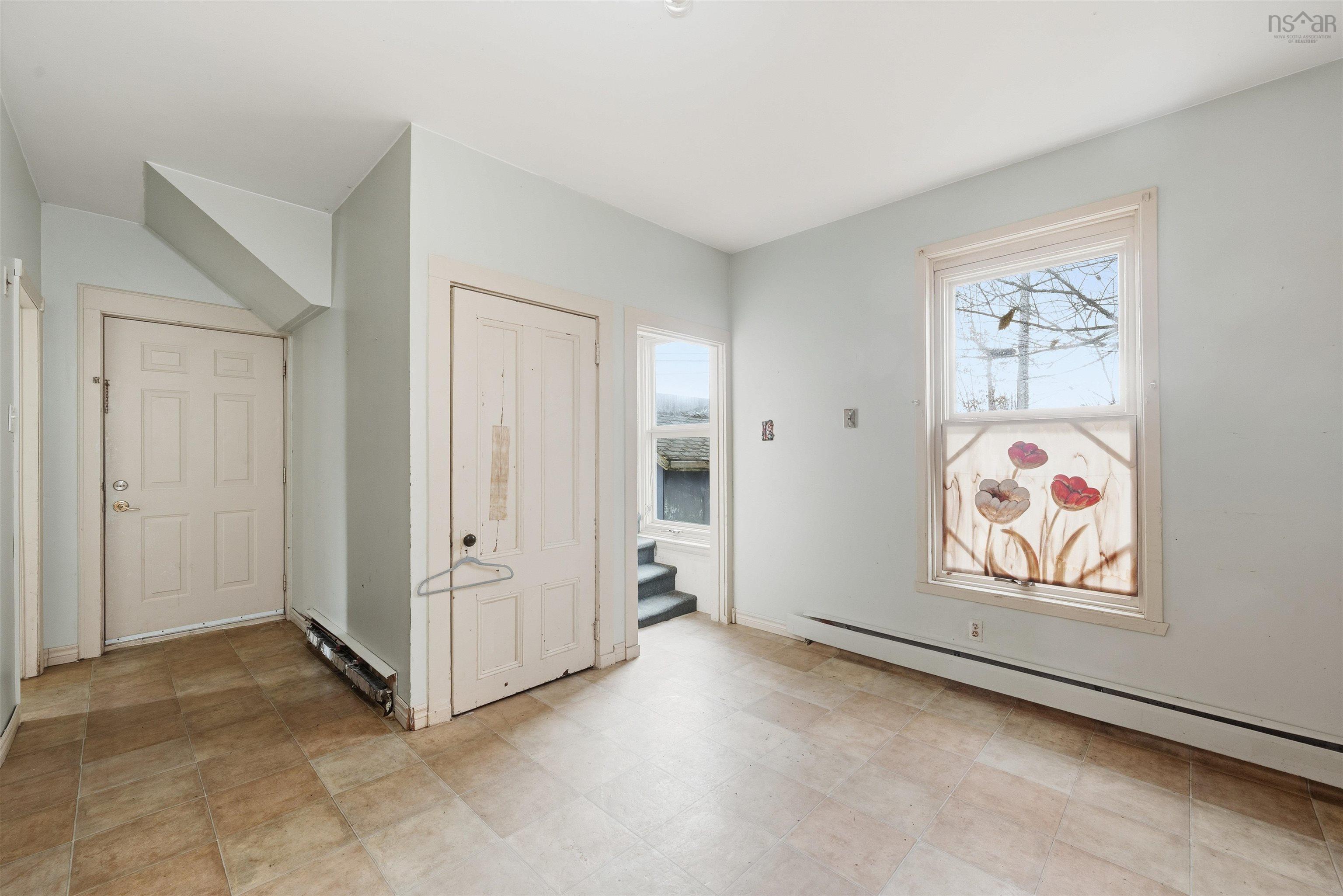 $294,500.00: 544 Wilson Street, Windsor