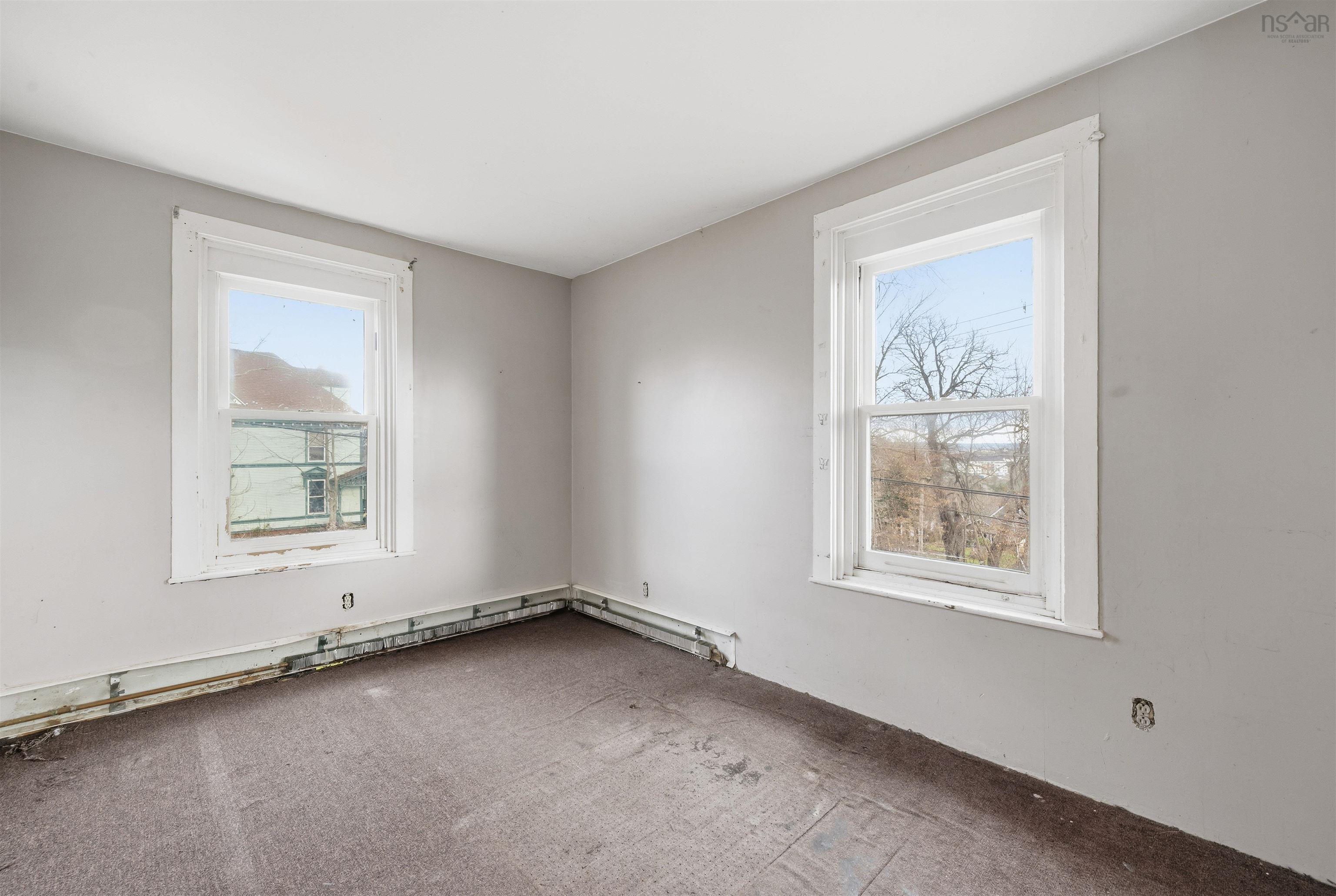 $294,500.00: 544 Wilson Street, Windsor