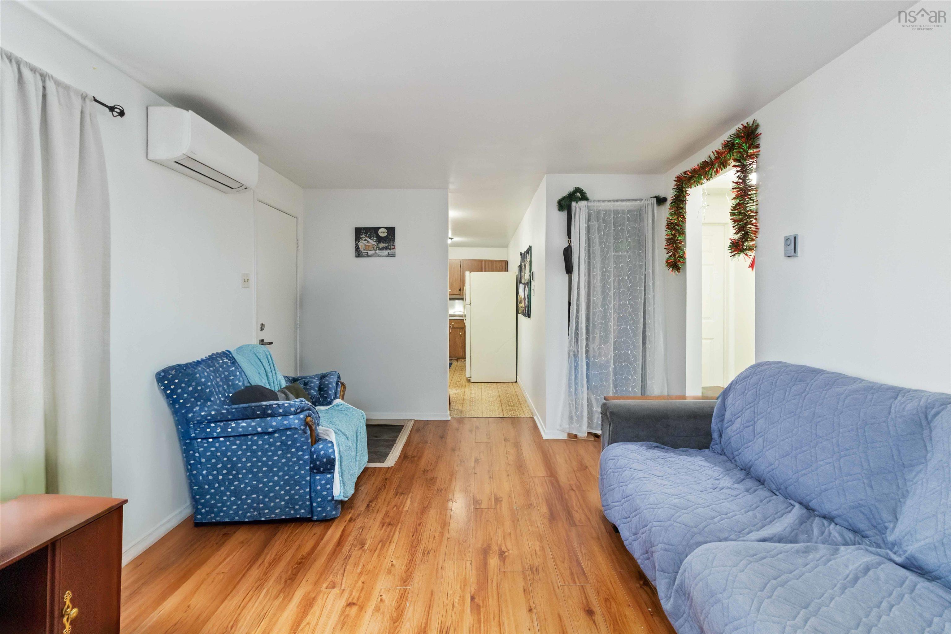 $399,900.00: 14 DUBLIN Avenue, Bridgewater