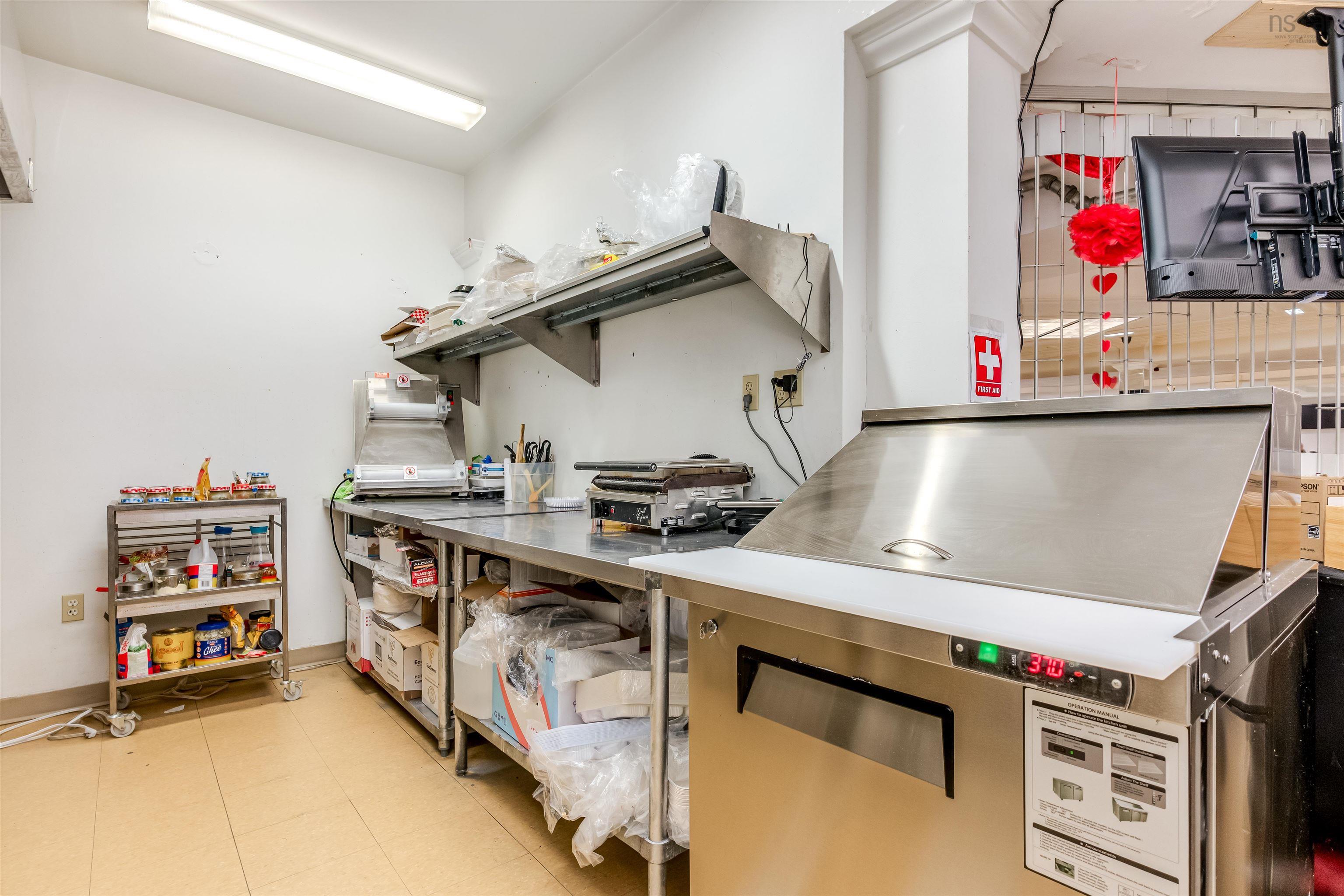 $73,000.00: 103 5460 SPRING GARDEN ROAD UNIT 103, Halifax Peninsula