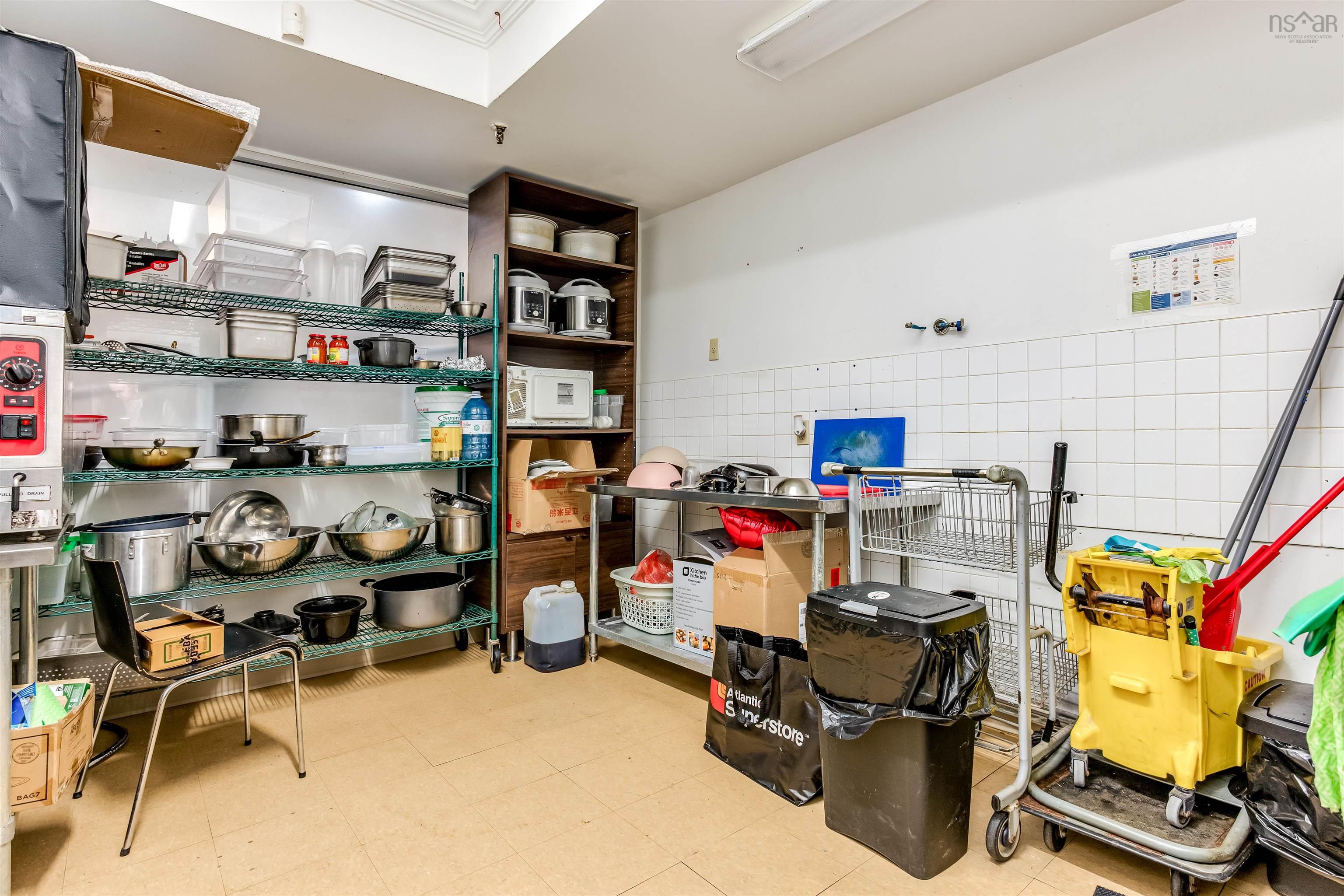 $73,000.00: 103 5460 SPRING GARDEN ROAD UNIT 103, Halifax Peninsula