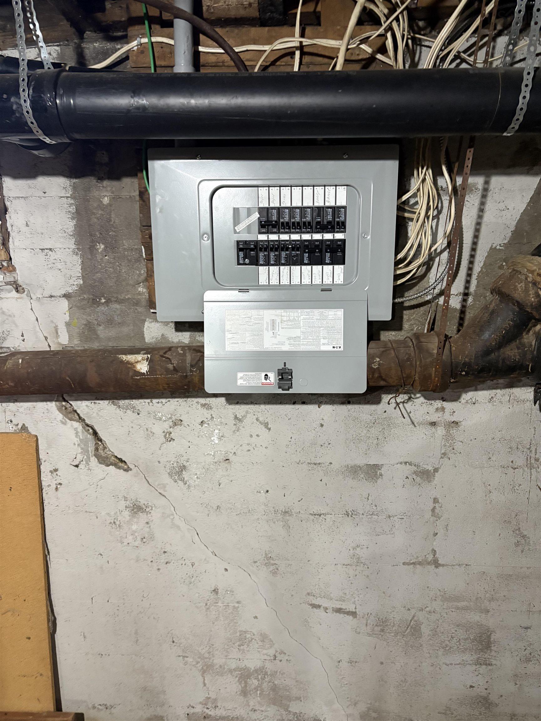 $149,900.00: 2162 New Waterford Highway, South Bar