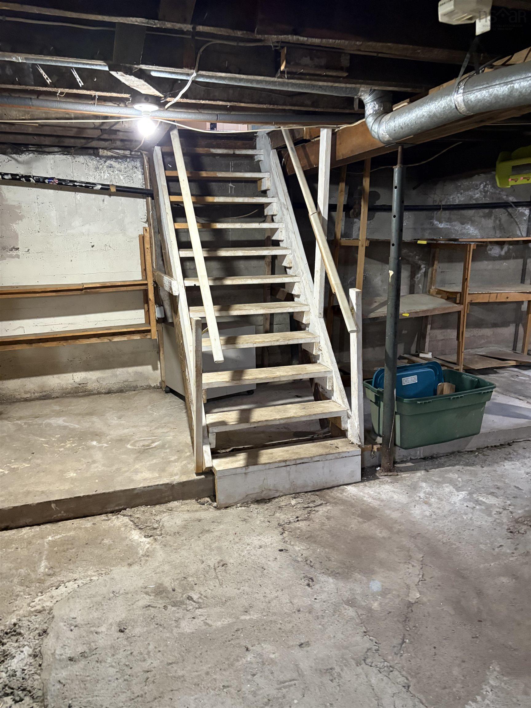 $149,900.00: 2162 New Waterford Highway, South Bar