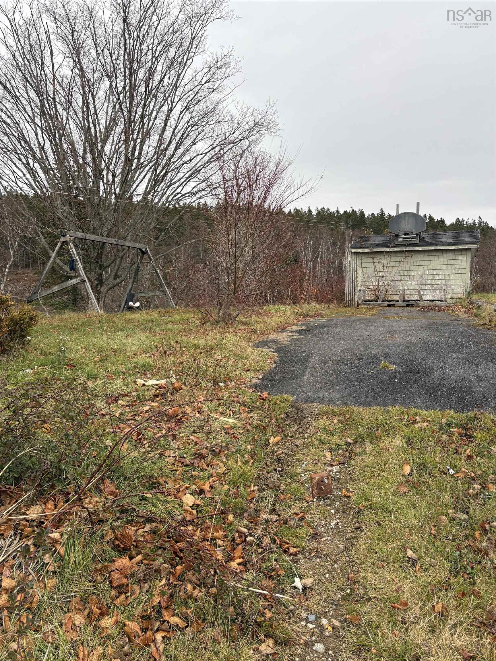 $149,900.00: 2162 New Waterford Highway, South Bar