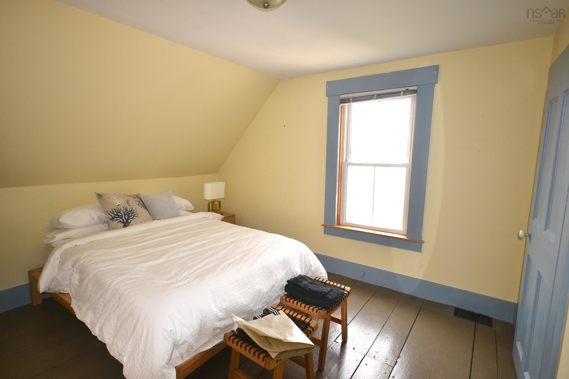 $699,000.00: 3964 332 Highway, Riverport