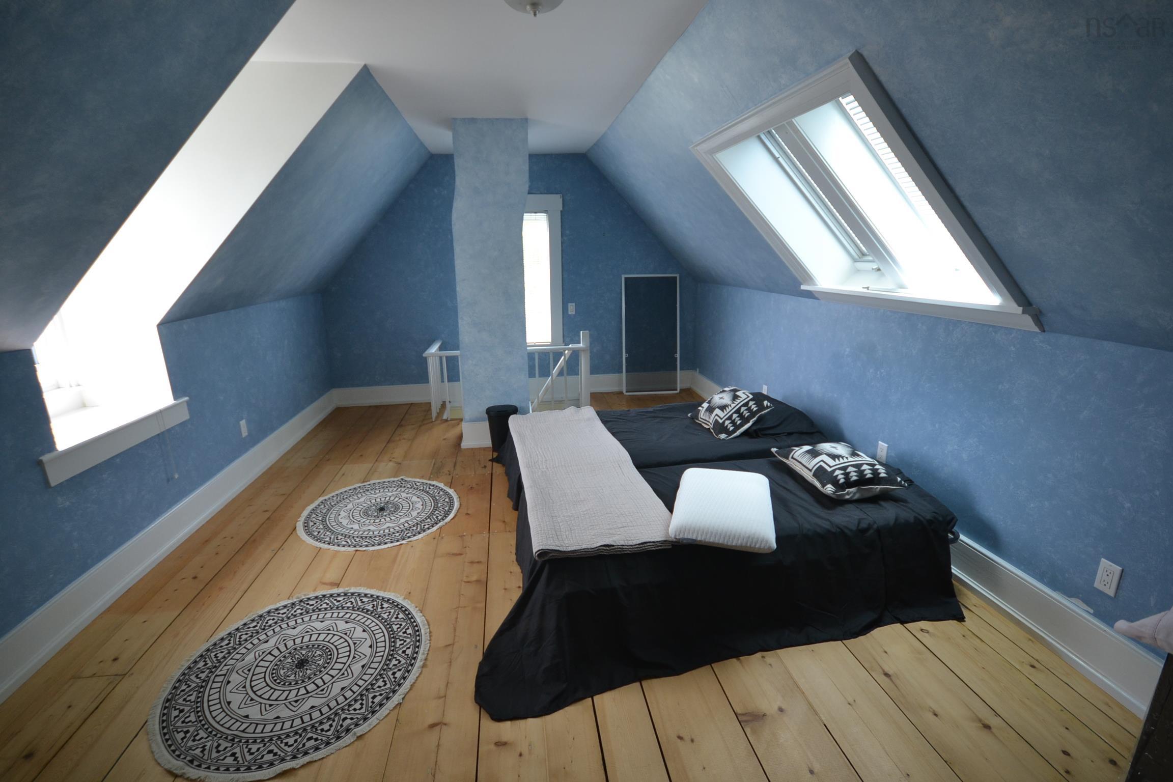 $699,000.00: 3964 332 Highway, Riverport