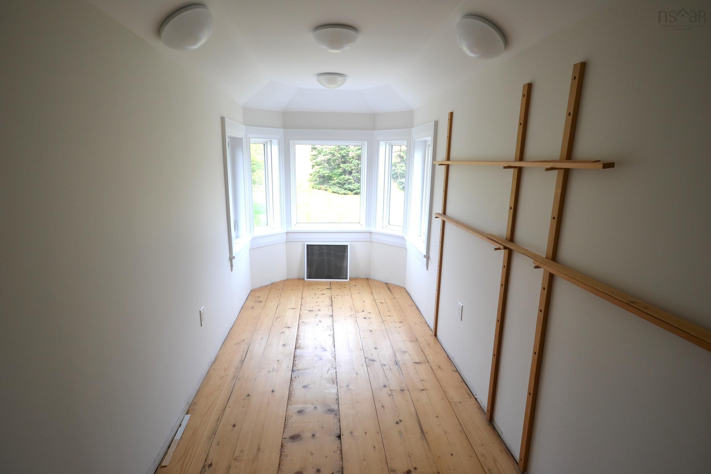 $699,000.00: 3964 332 Highway, Riverport