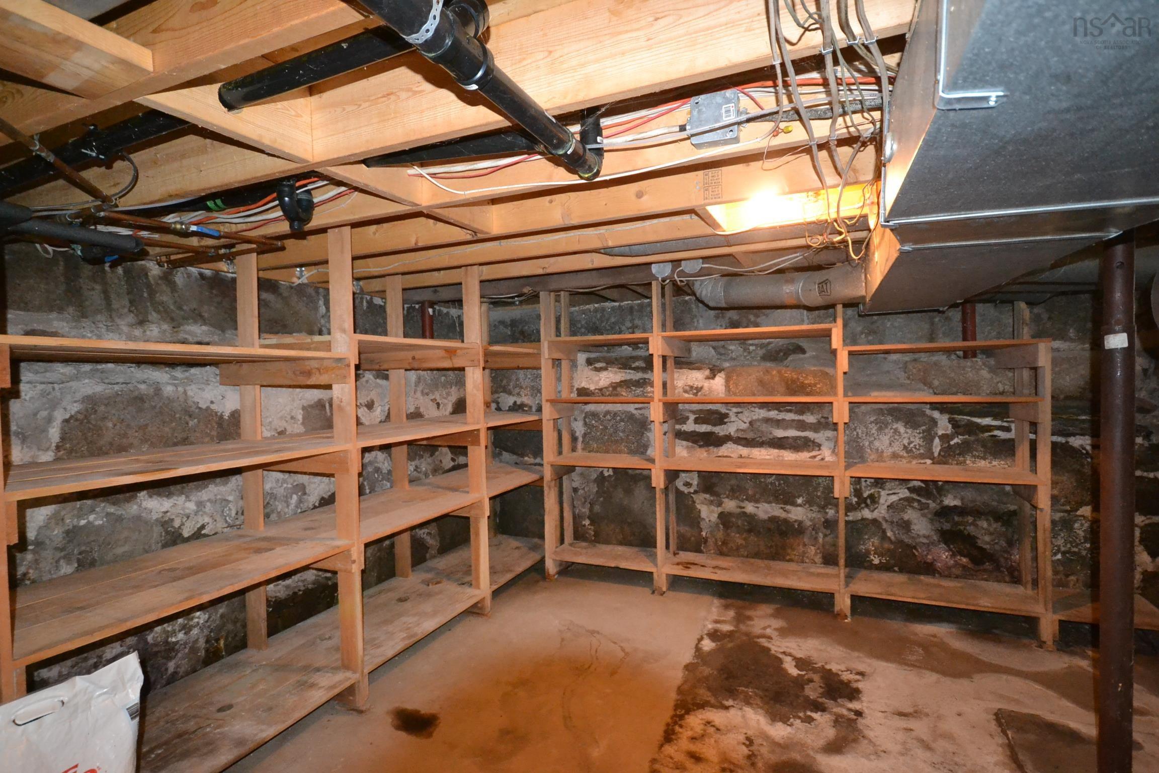 $699,000.00: 3964 332 Highway, Riverport