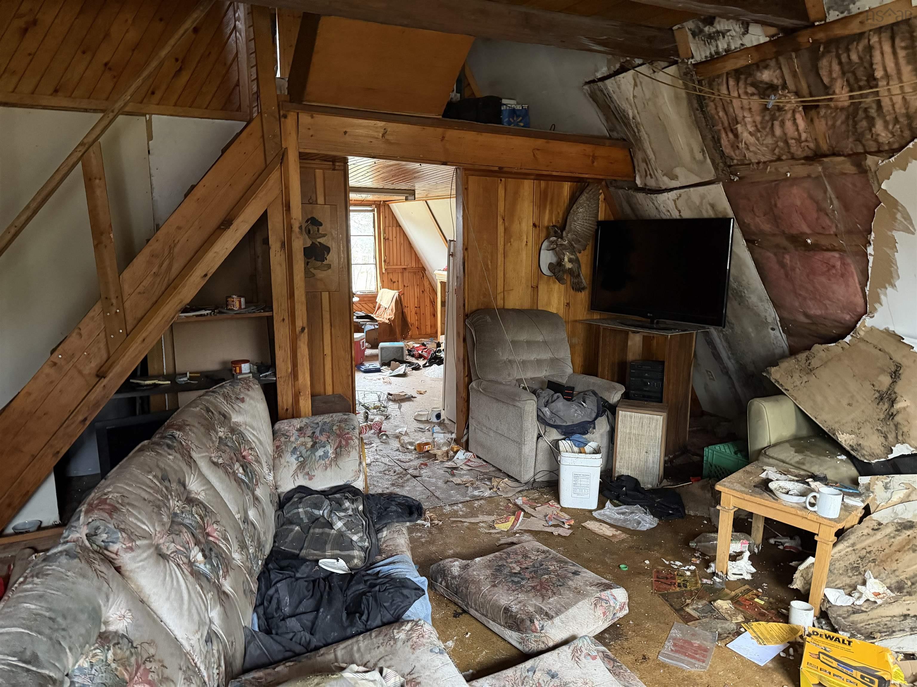 $38,000.00: 331 E Fraser Road, White Hill