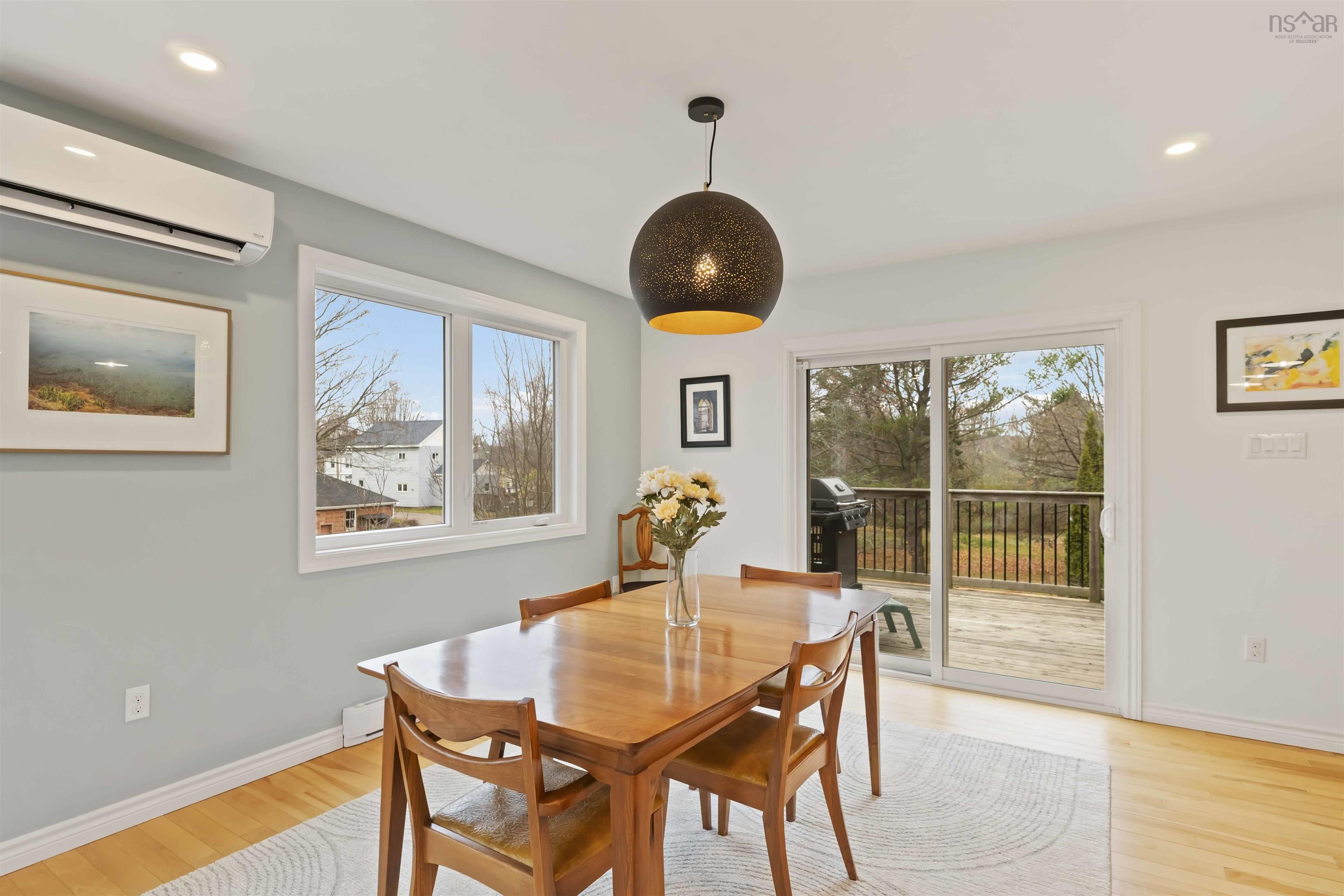 $617,000.00: 1064 High Street, Port Williams