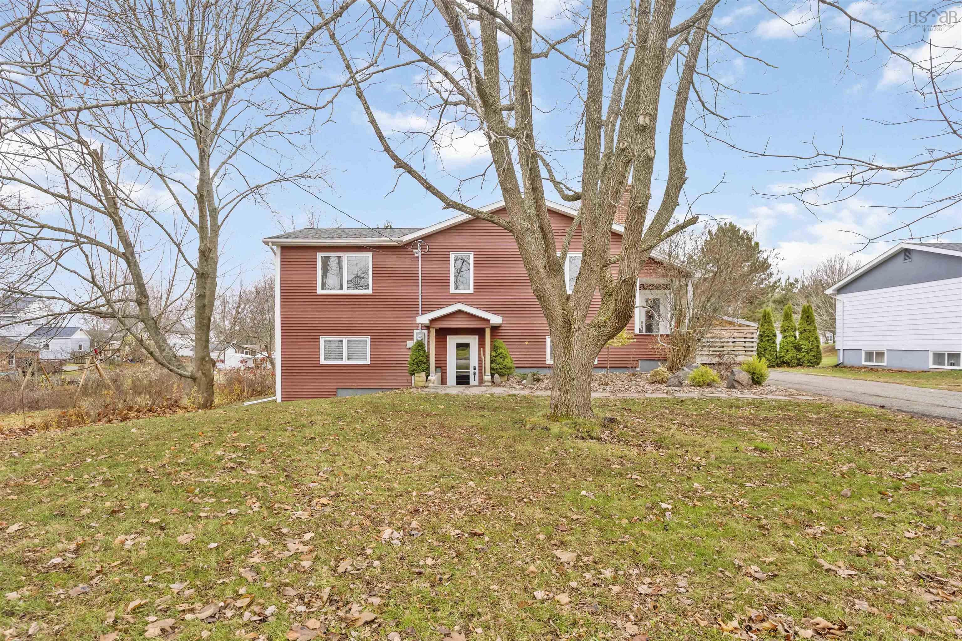 $617,000.00: 1064 High Street, Port Williams