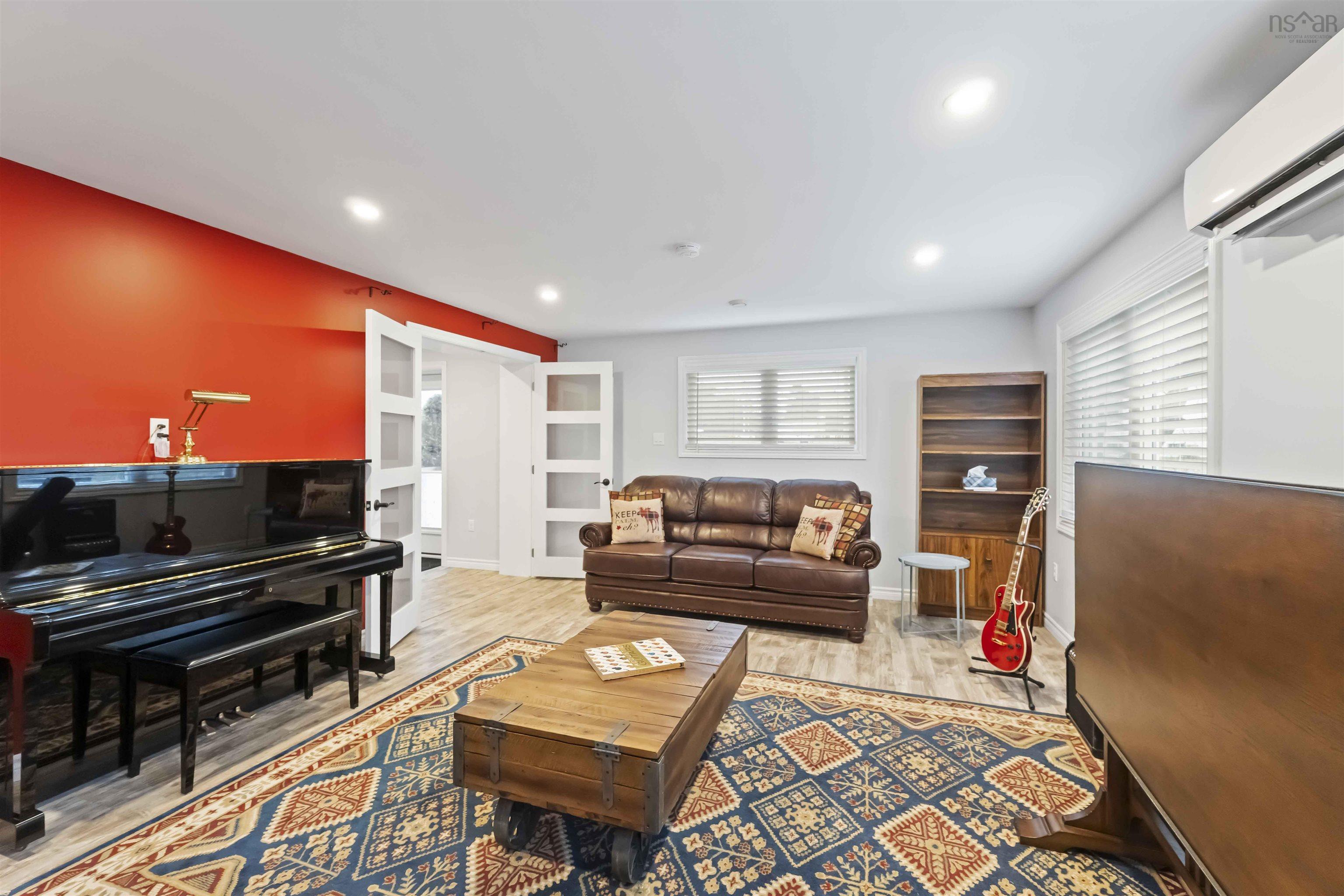 $617,000.00: 1064 High Street, Port Williams