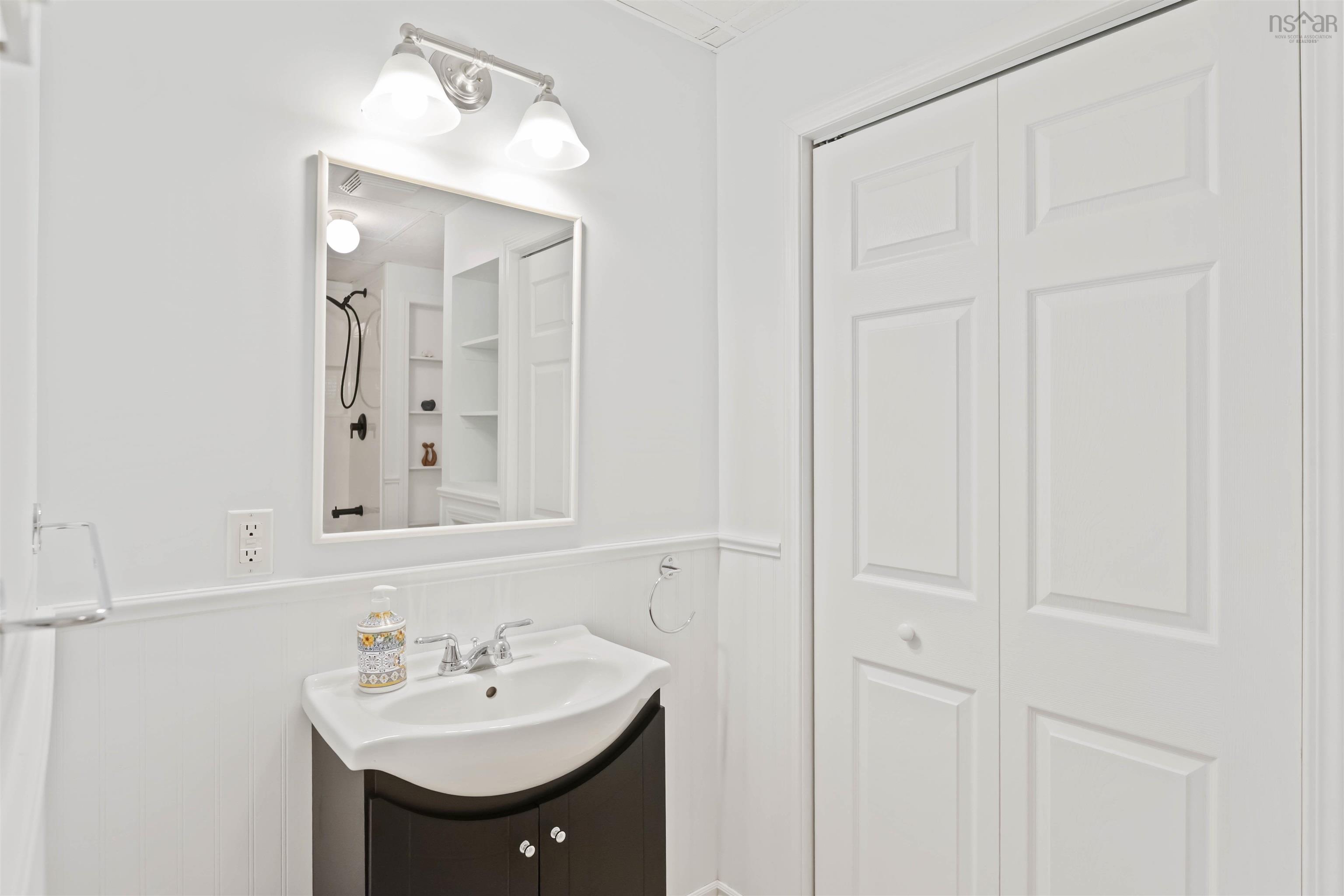 $617,000.00: 1064 High Street, Port Williams