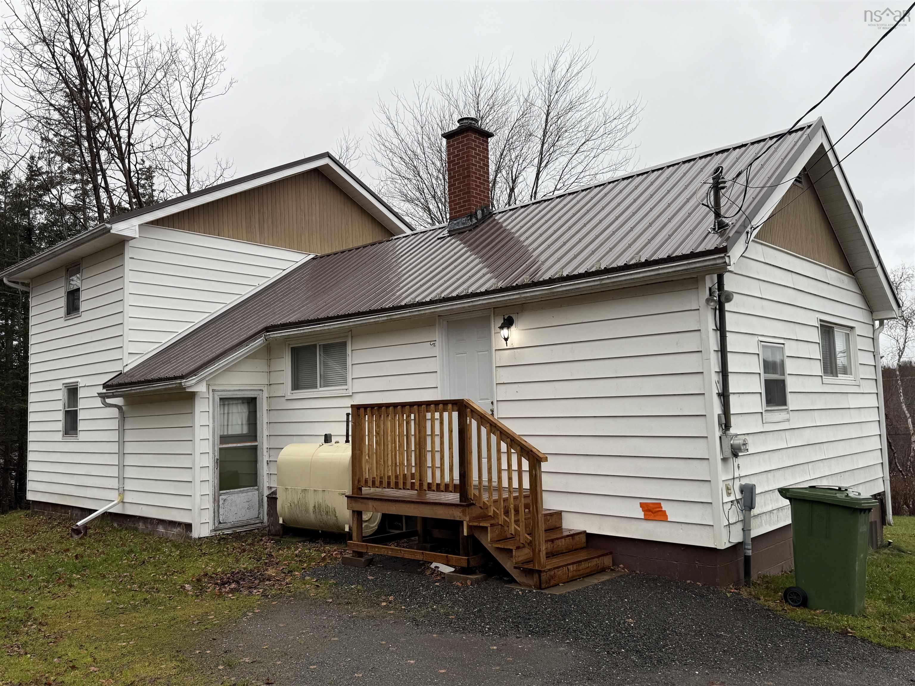 $234,500.00: 6118 Hwy 4, Linacy