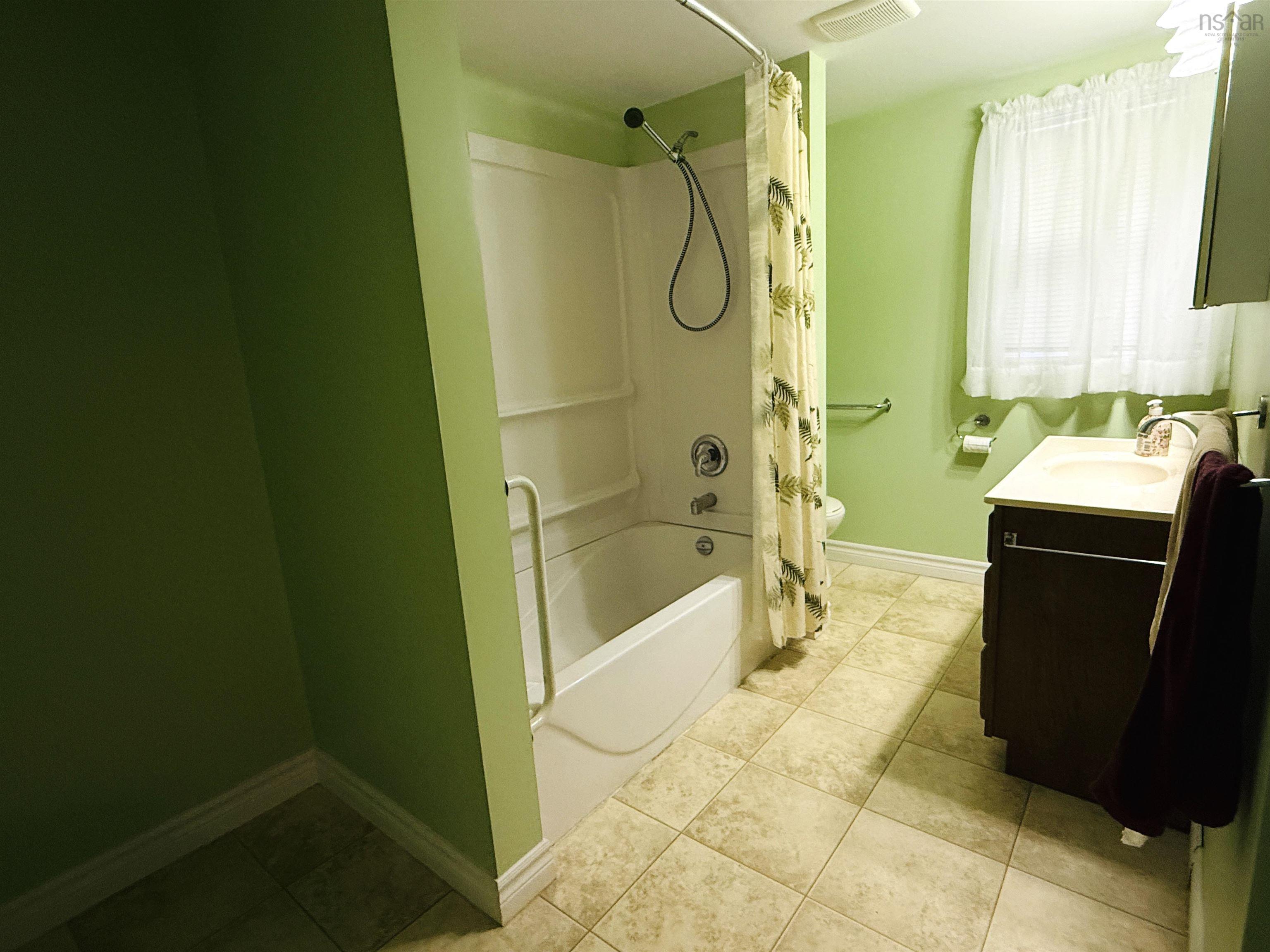 $234,500.00: 6118 Hwy 4, Linacy