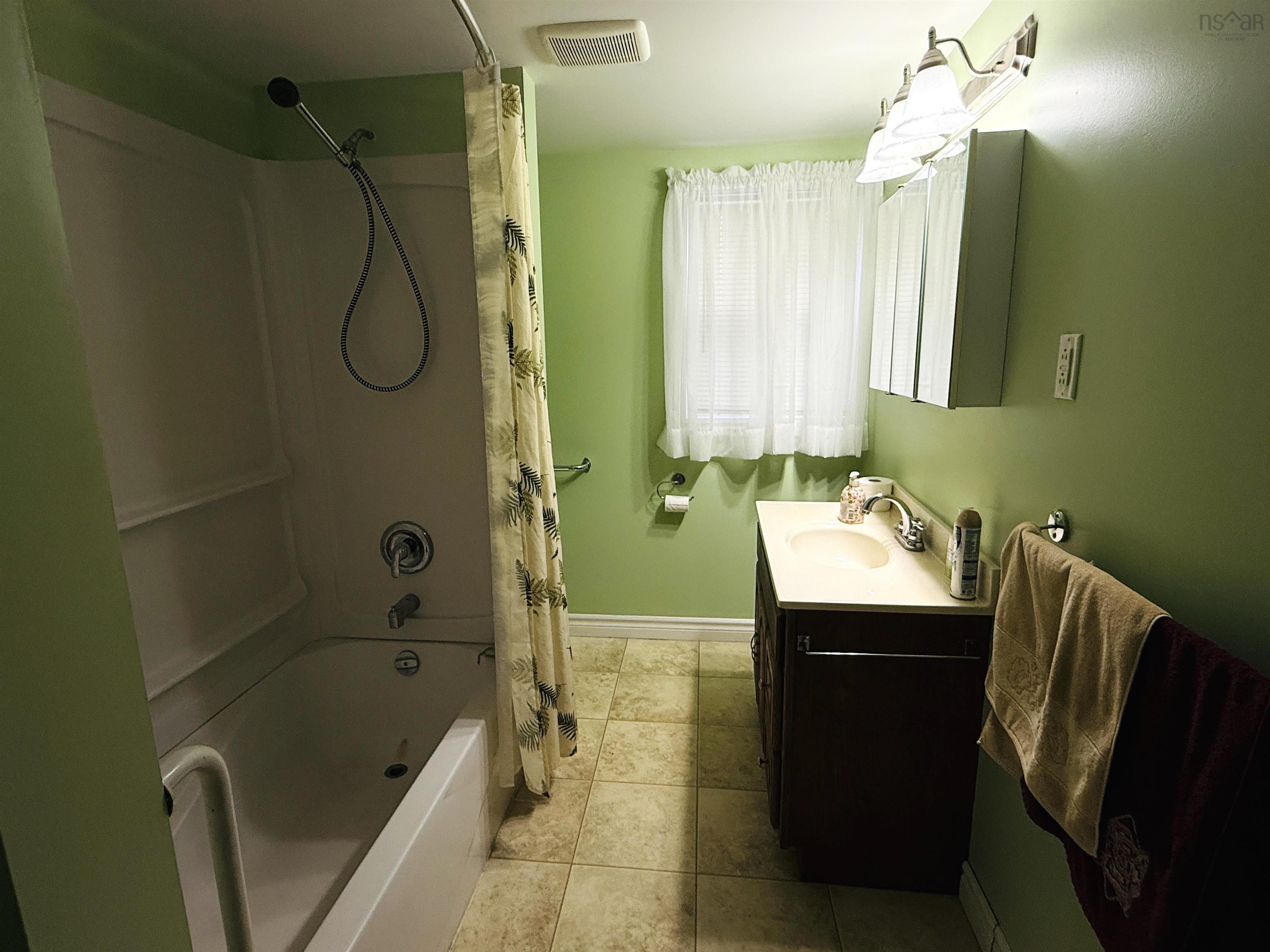 $234,500.00: 6118 Hwy 4, Linacy