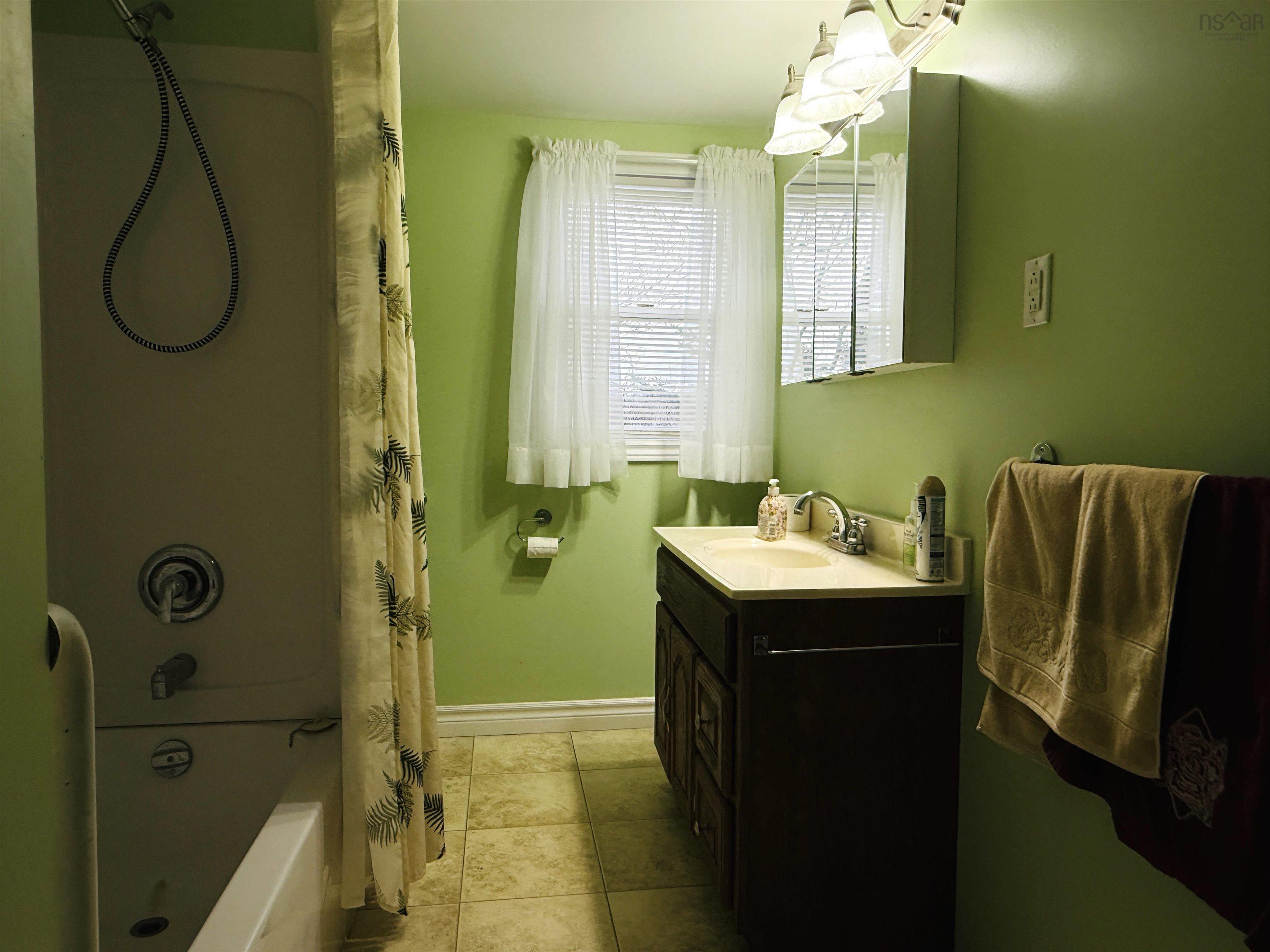 $234,500.00: 6118 Hwy 4, Linacy