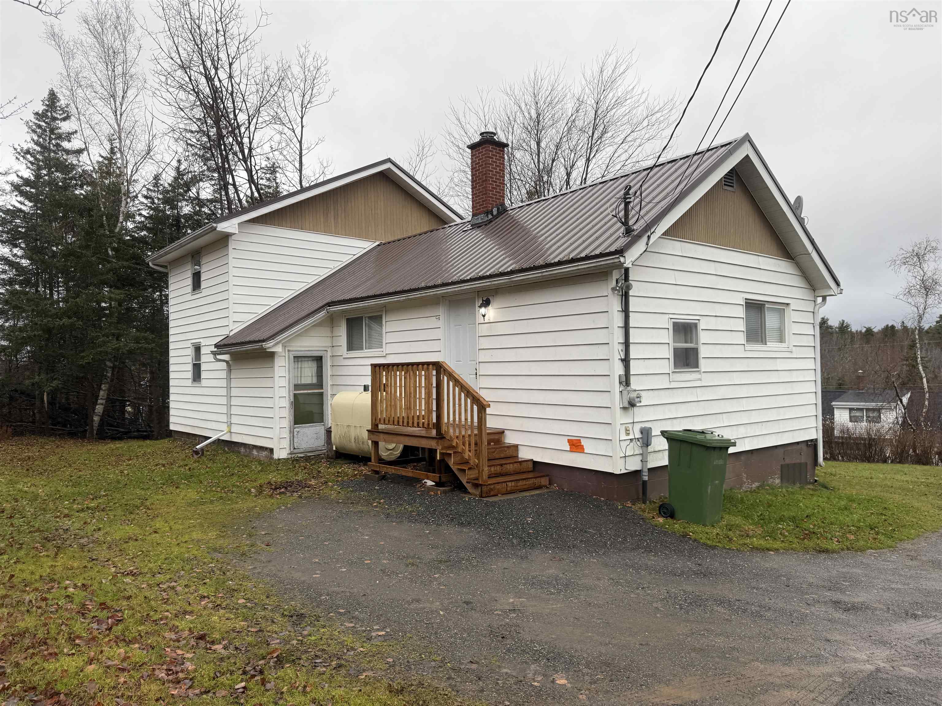 $234,500.00: 6118 Hwy 4, Linacy