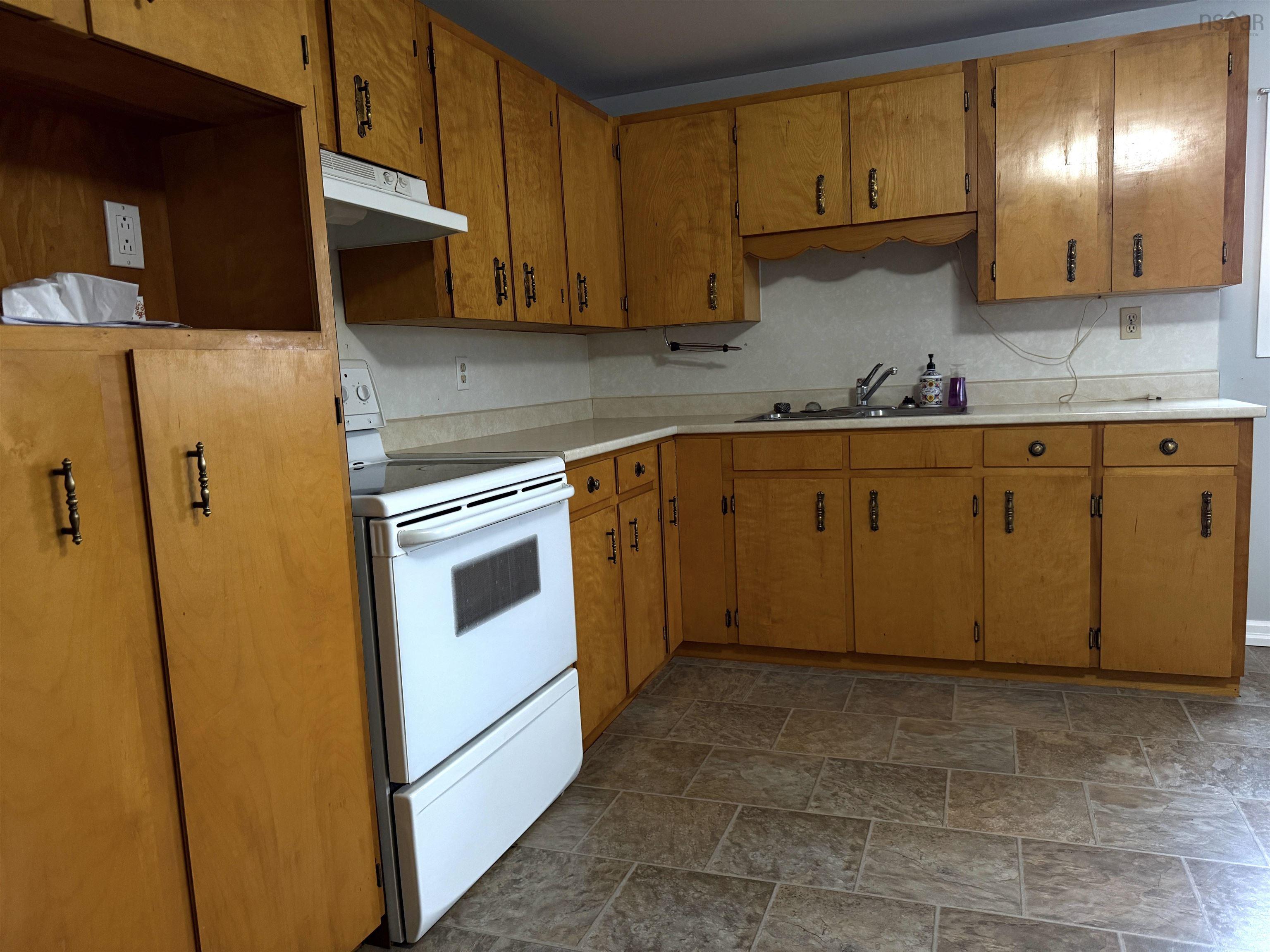 $234,500.00: 6118 Hwy 4, Linacy