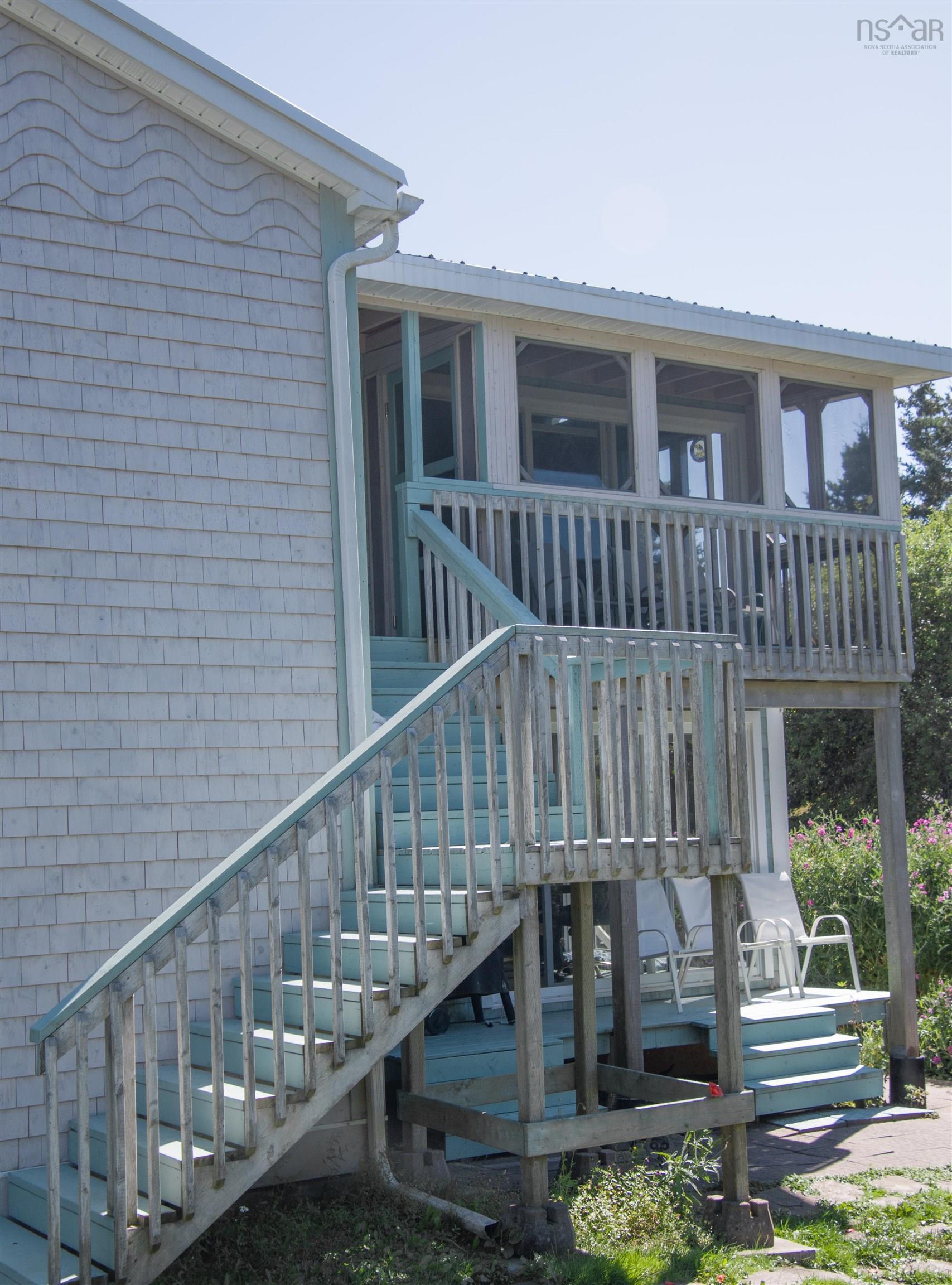 $499,900.00: 3067 320 Highway, D