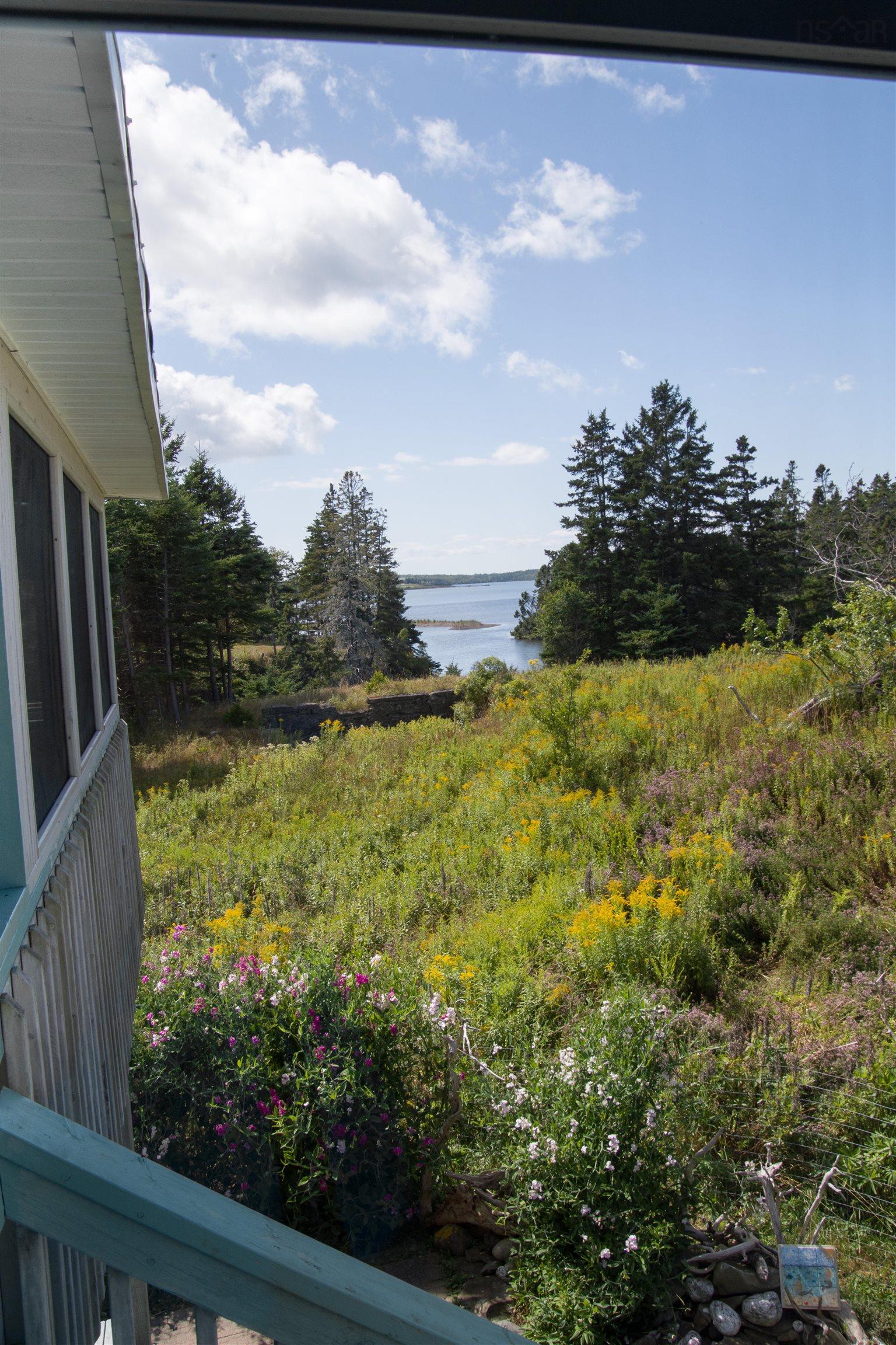 $499,900.00: 3067 320 Highway, D