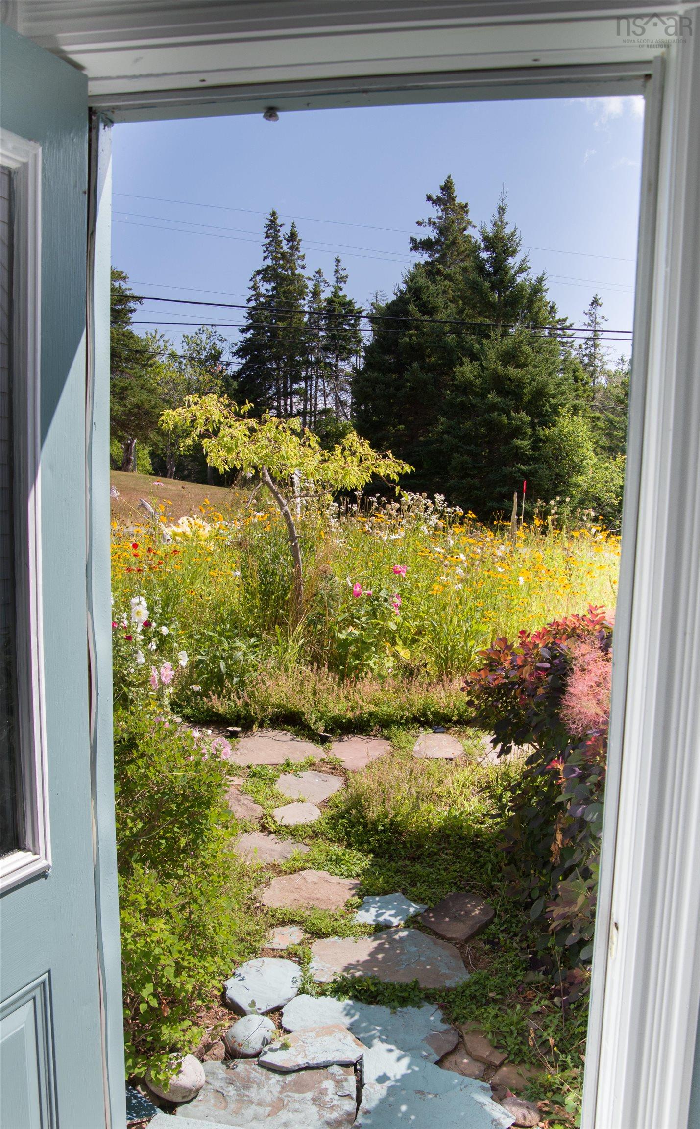 $499,900.00: 3067 320 Highway, D