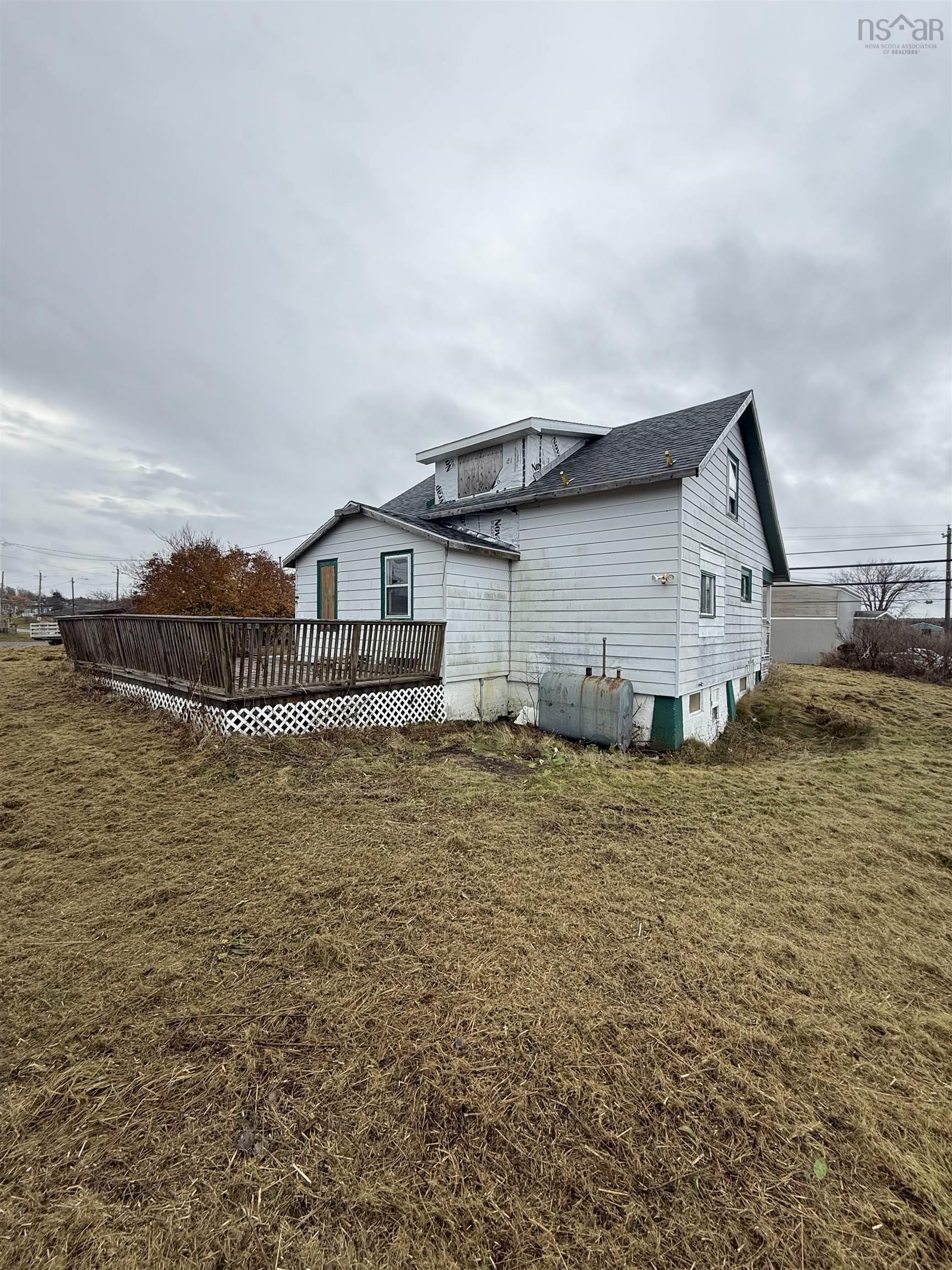 $129,900.00: 1288 MAIN Street, Glace Bay