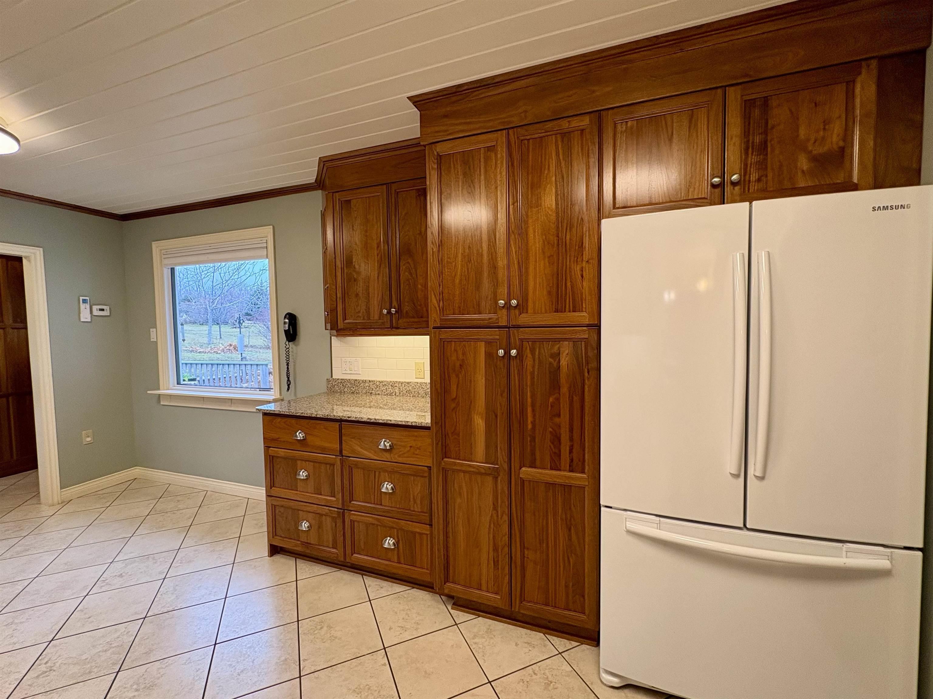 $600,000.00: 5632 Little Harbour Road, Little Harbour