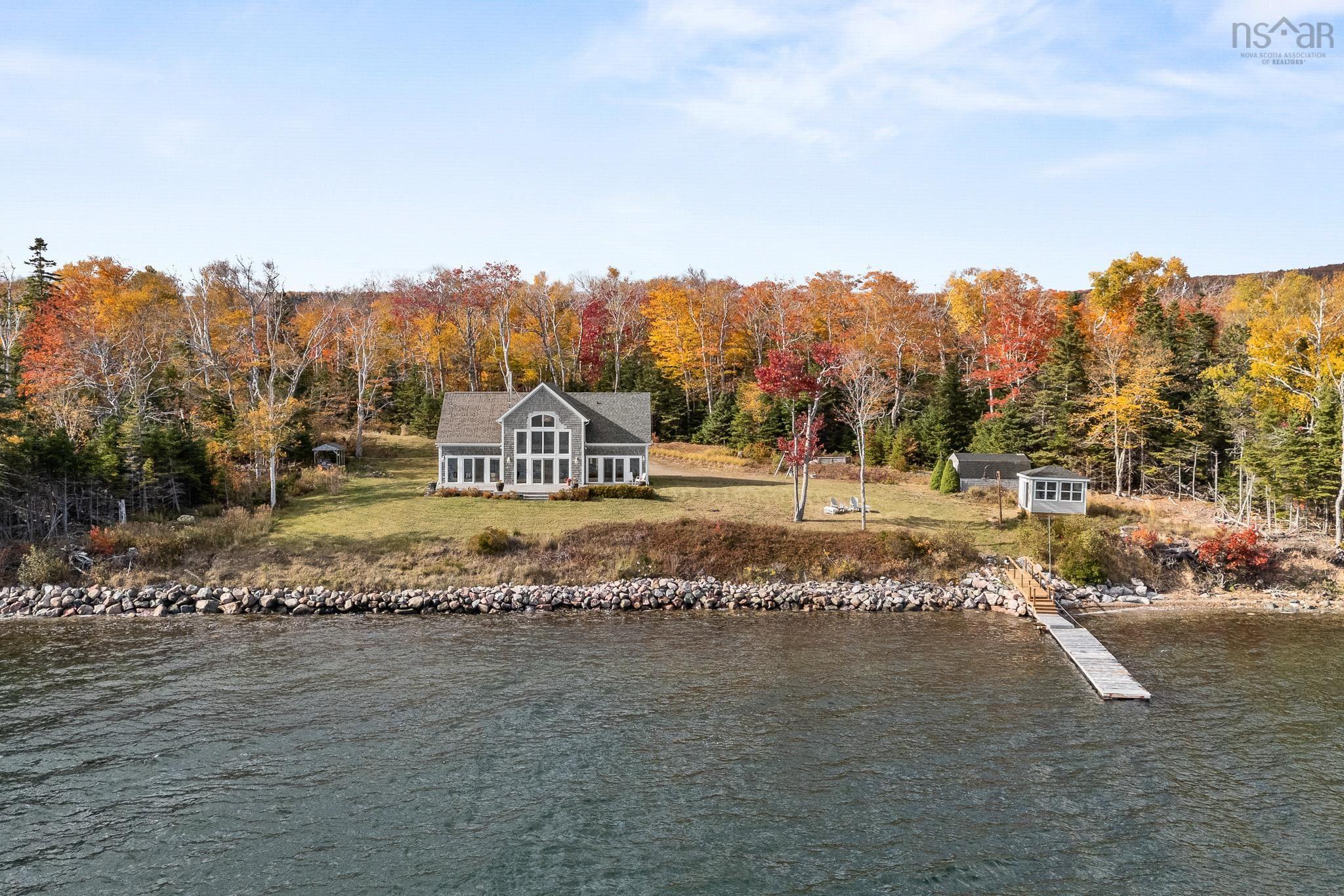 $825,000.00: 1114 Mackenzie Point Road, West Bay Marshes