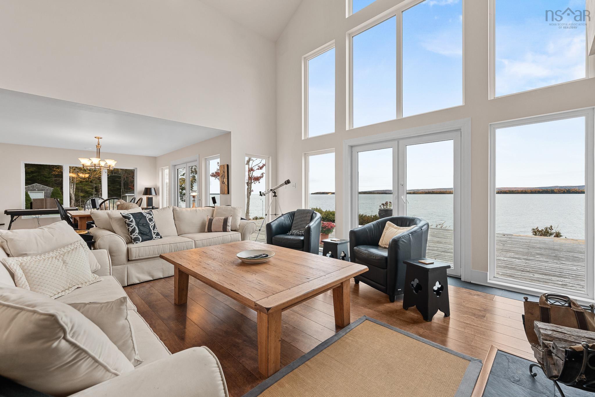 $825,000.00: 1114 Mackenzie Point Road, West Bay Marshes