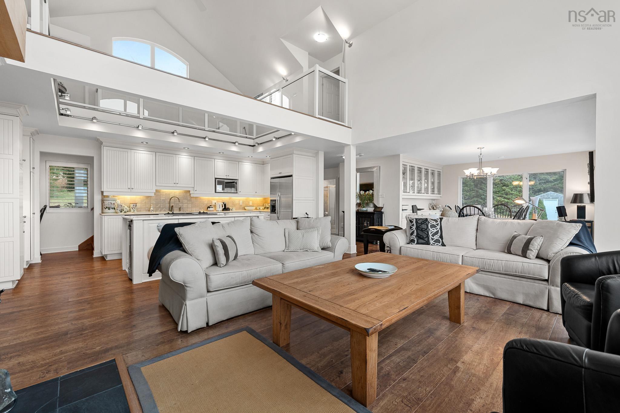 $825,000.00: 1114 Mackenzie Point Road, West Bay Marshes