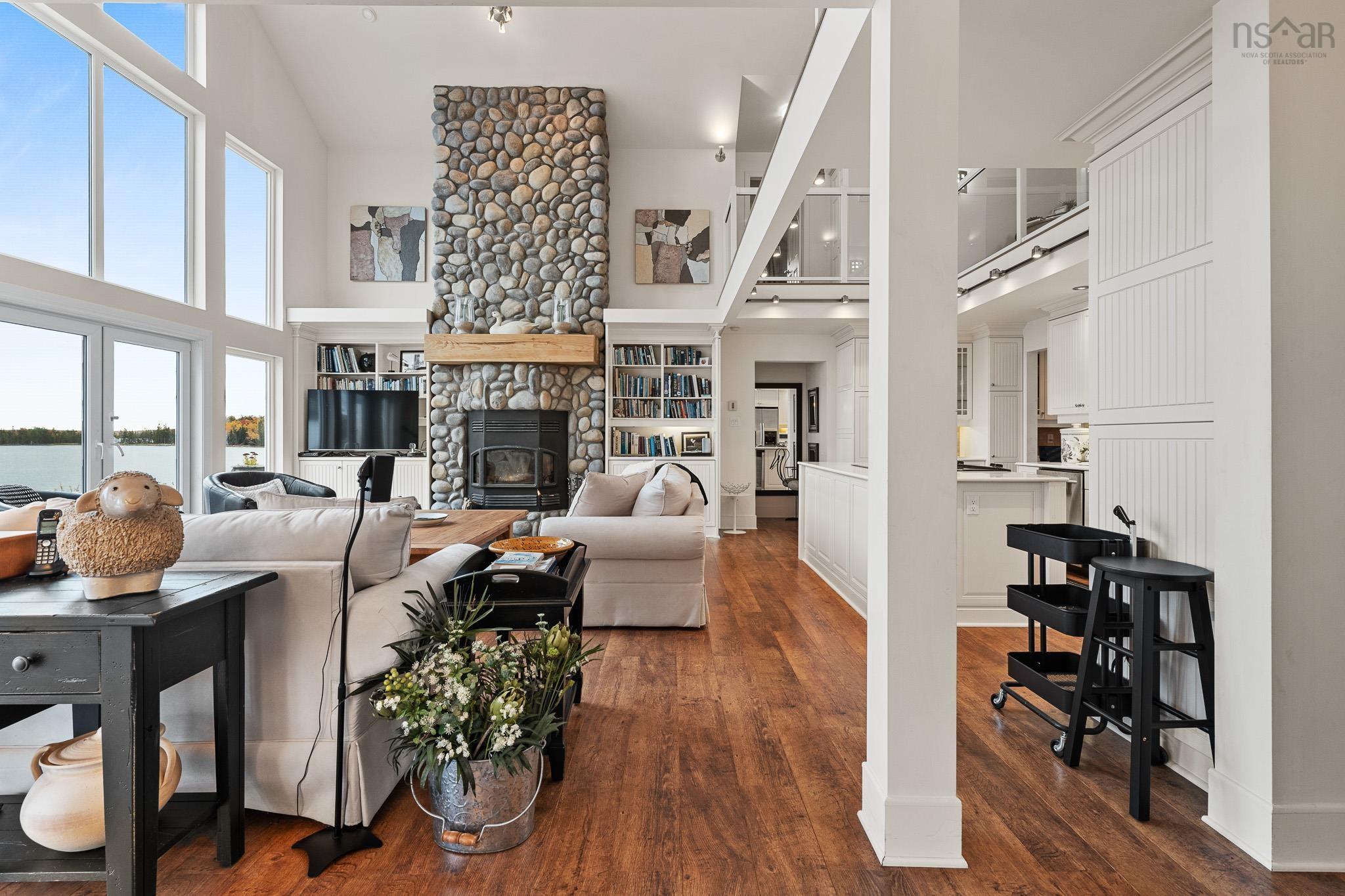 $825,000.00: 1114 Mackenzie Point Road, West Bay Marshes