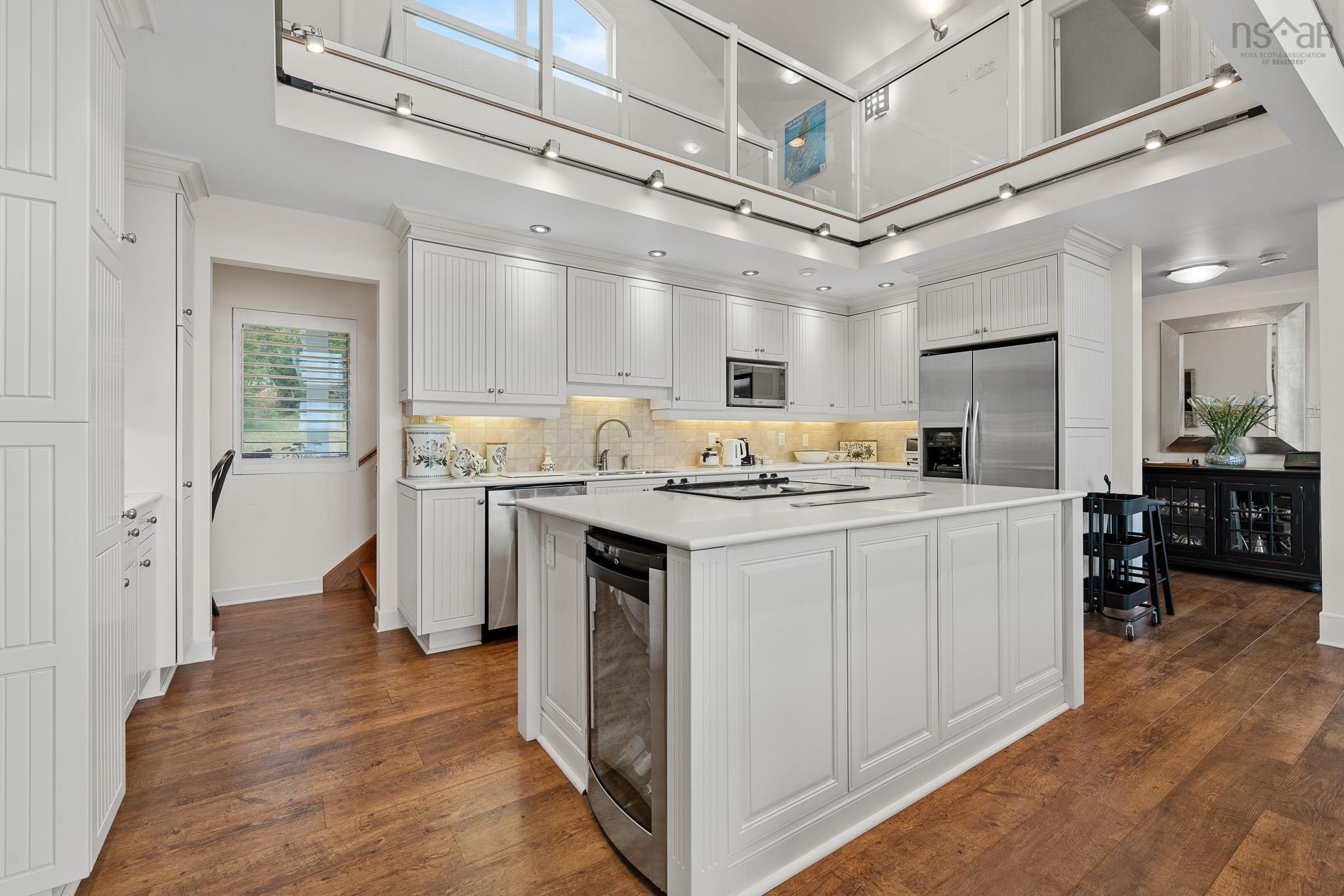 $825,000.00: 1114 Mackenzie Point Road, West Bay Marshes