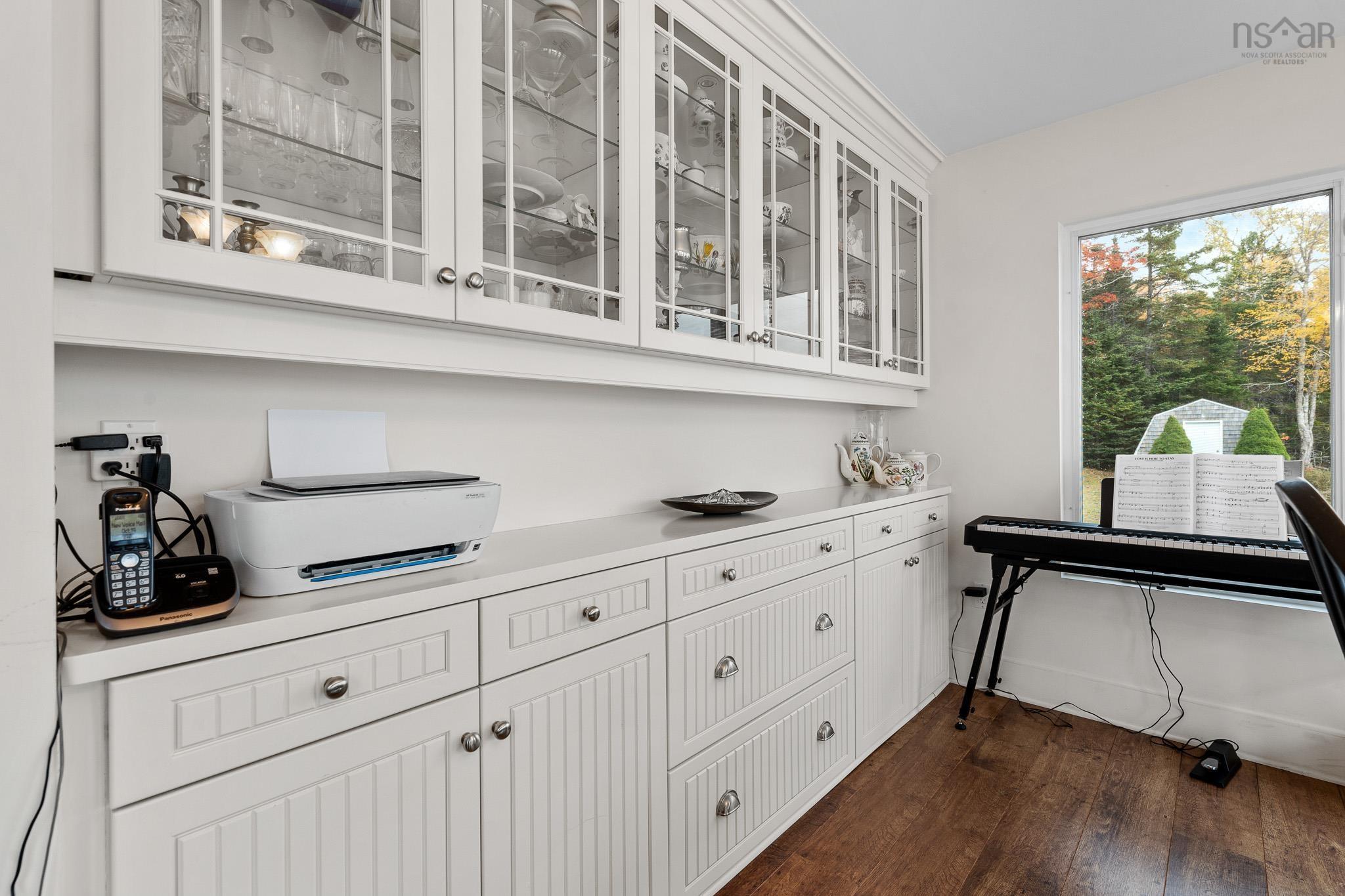 $825,000.00: 1114 Mackenzie Point Road, West Bay Marshes