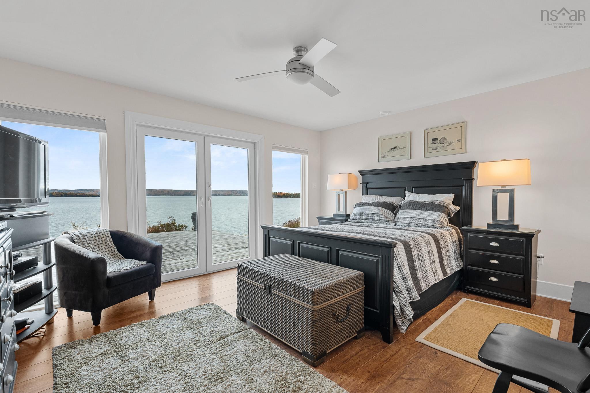 $825,000.00: 1114 Mackenzie Point Road, West Bay Marshes