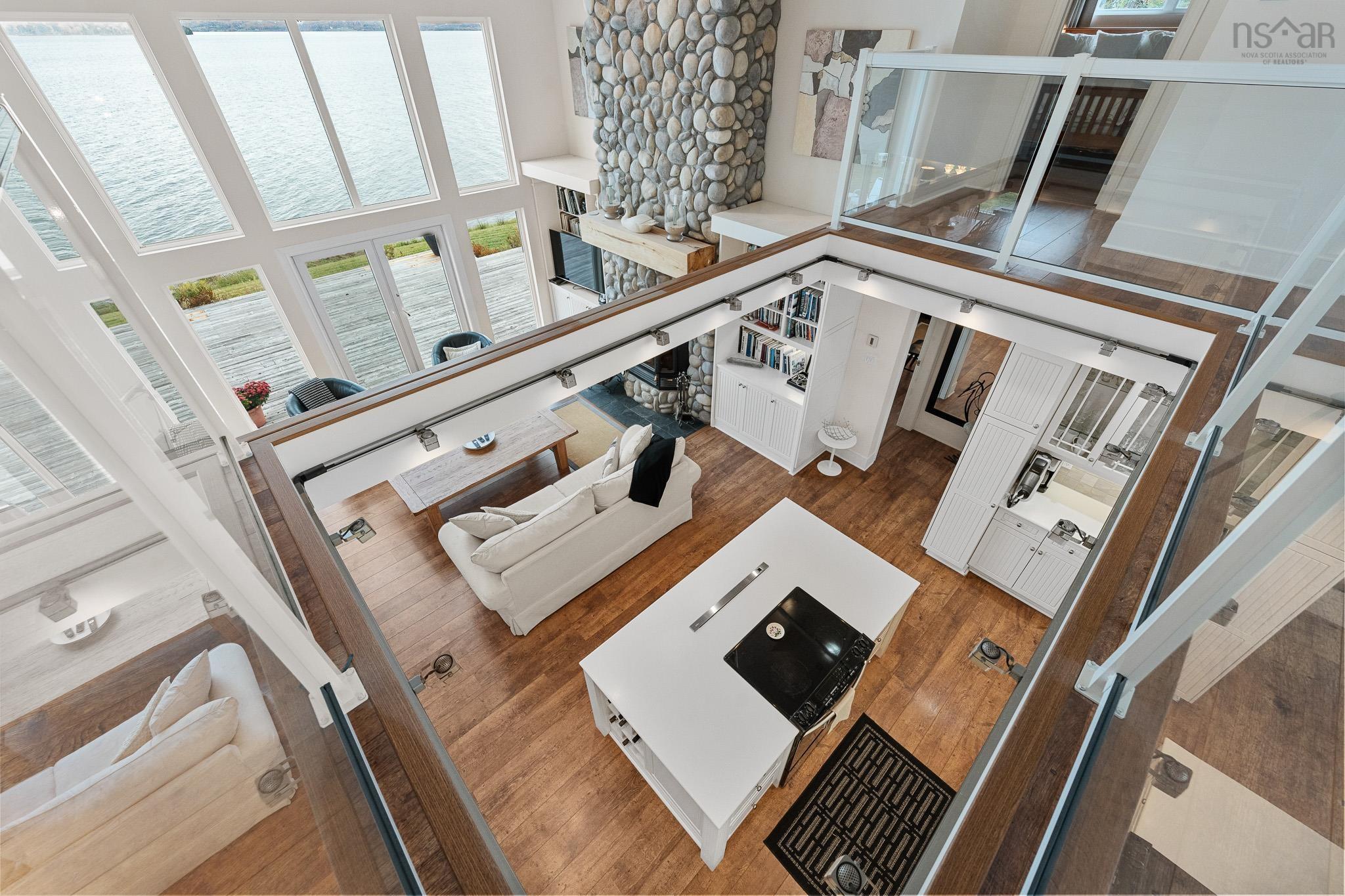 $825,000.00: 1114 Mackenzie Point Road, West Bay Marshes