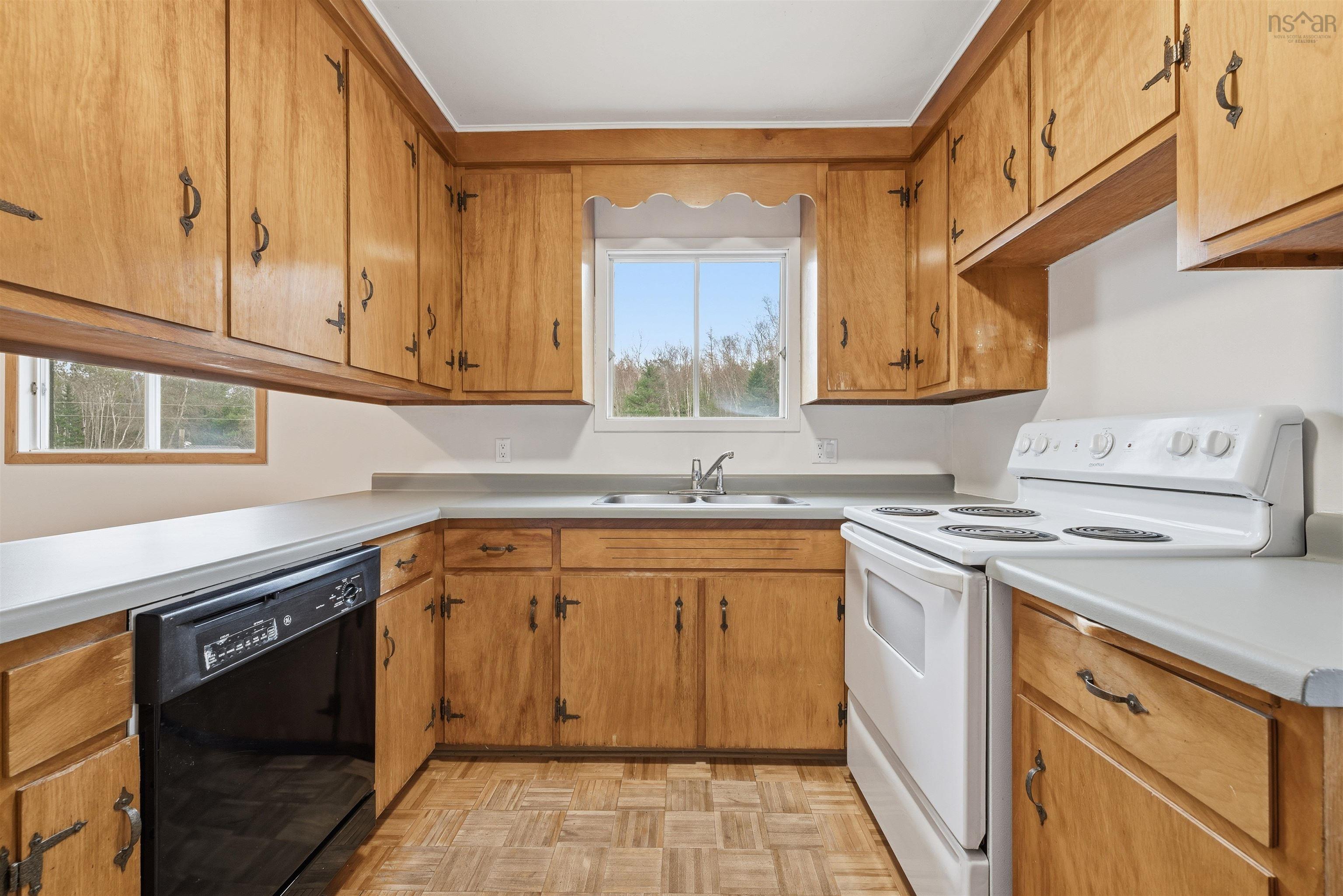 $367,500.00: 34 Freeman Veinot Road, Blockhouse