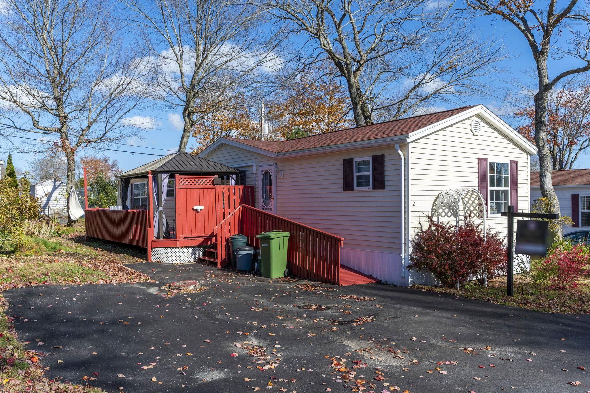 12 Eighth Street, Lucasville, NS (MLS 202528794)