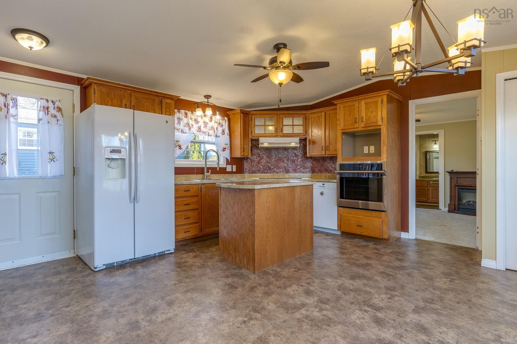 12 Eighth Street, Lucasville, NS (MLS 202528794)