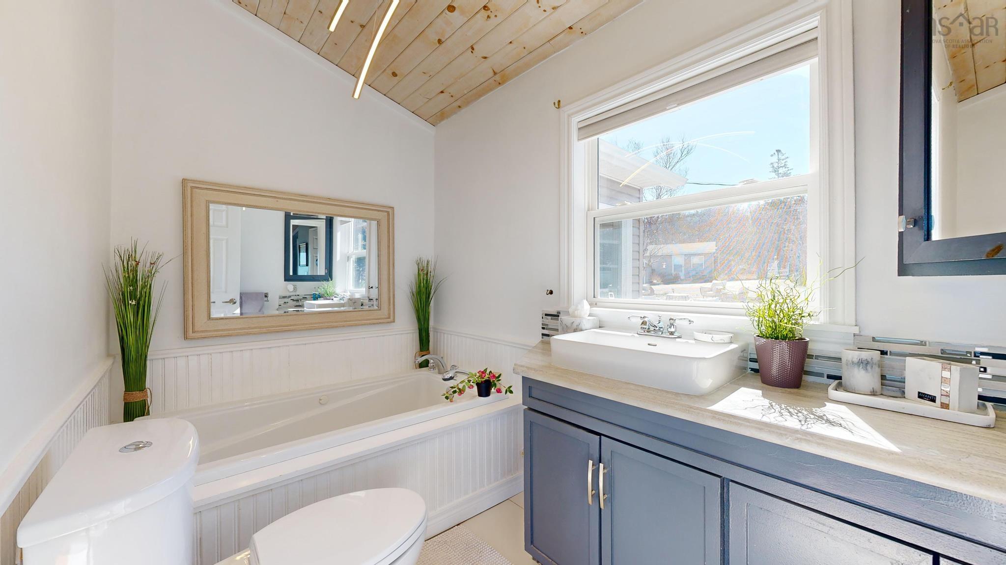 $595,000.00: 59 Sunset Avenue, Phinneys Cove