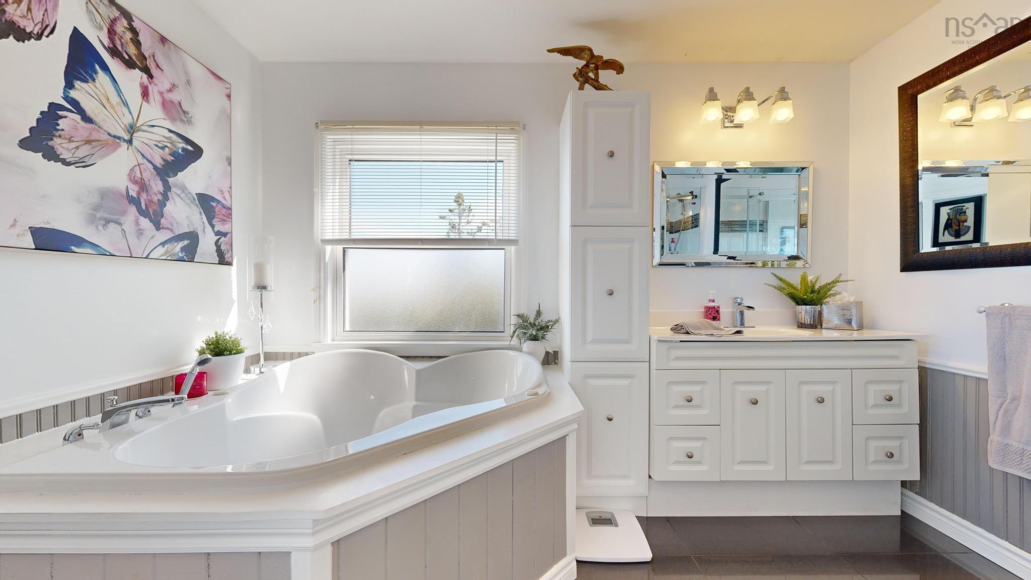 $595,000.00: 59 Sunset Avenue, Phinneys Cove