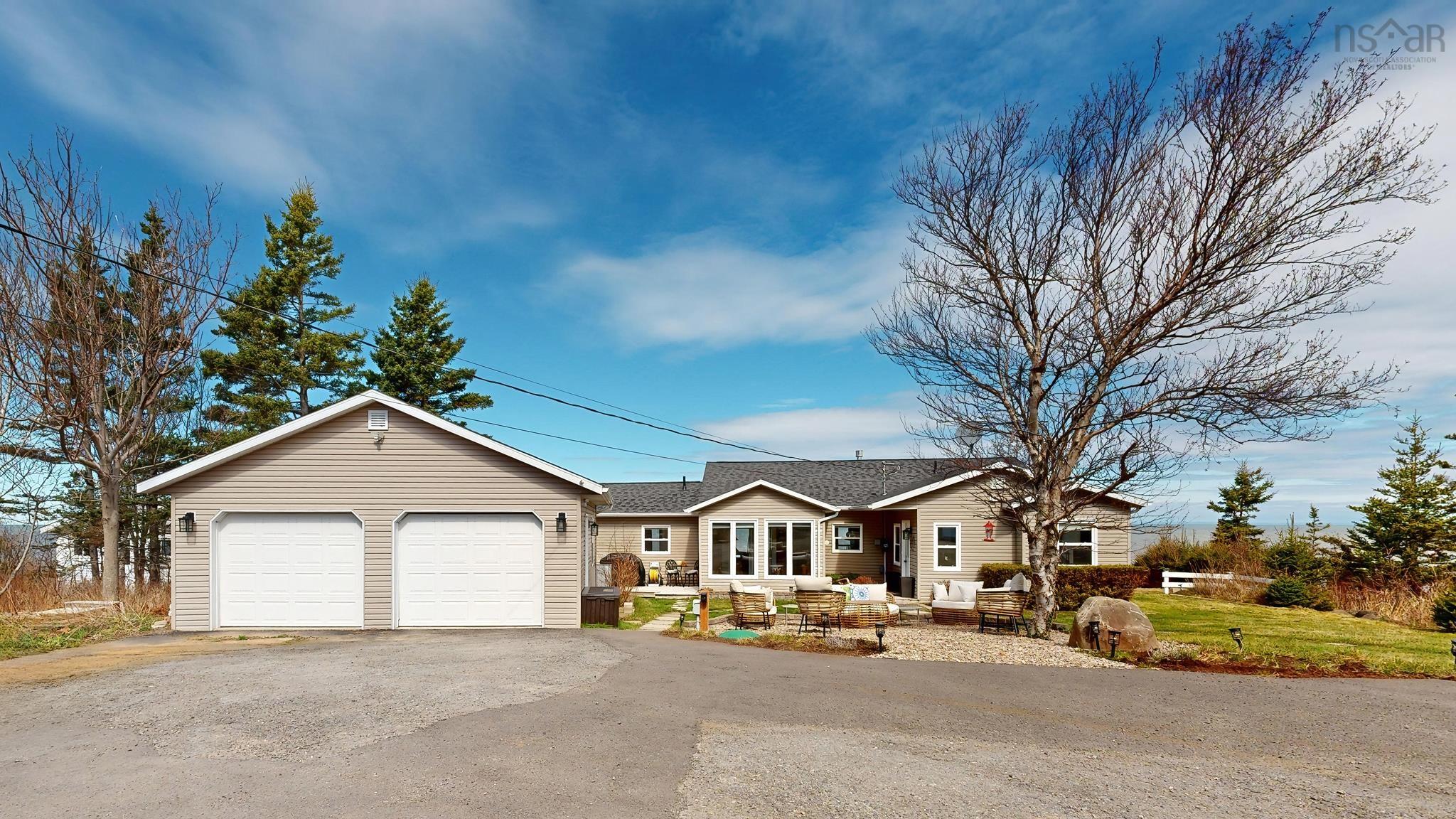 $595,000.00: 59 Sunset Avenue, Phinneys Cove