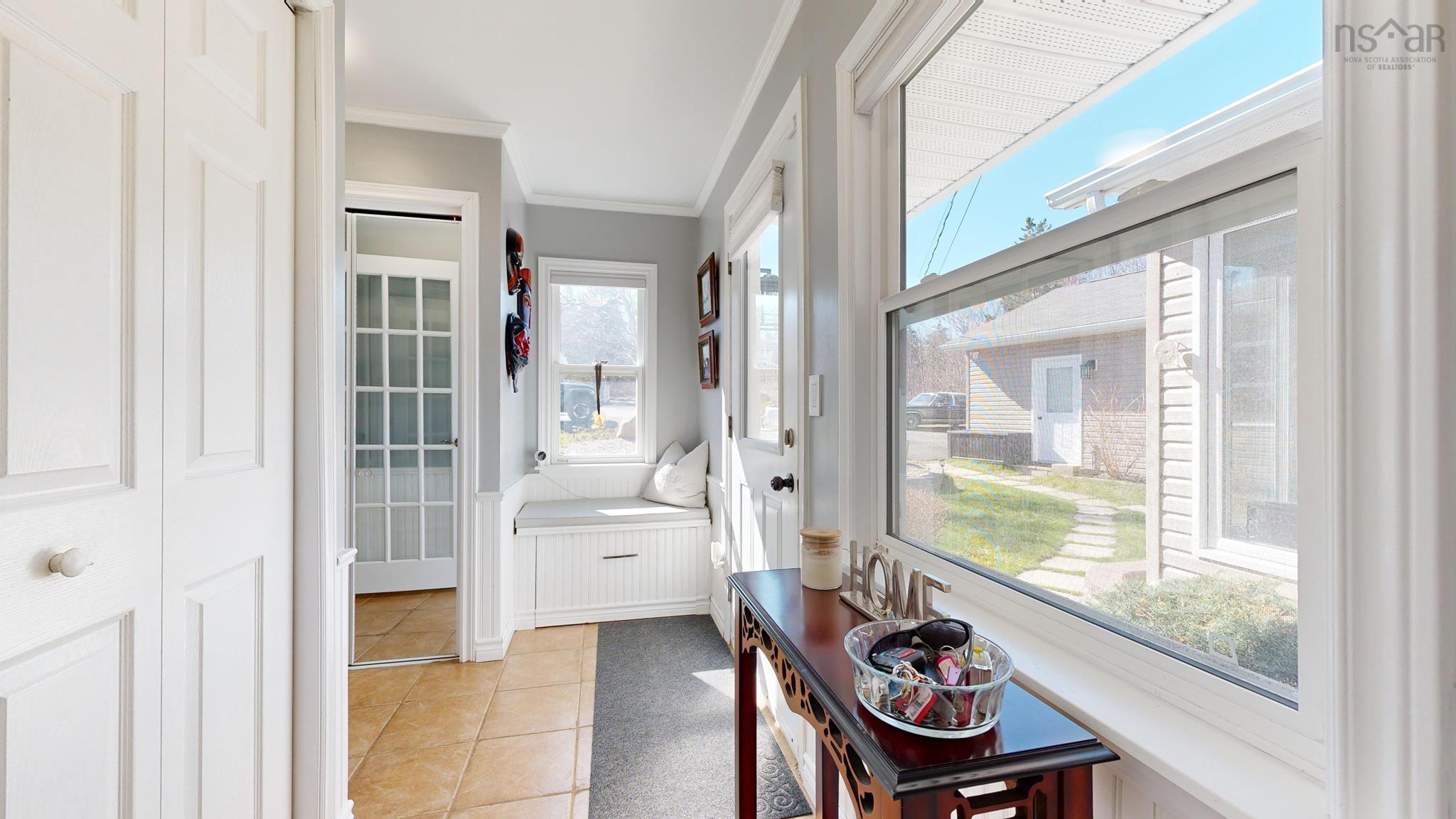 $595,000.00: 59 Sunset Avenue, Phinneys Cove