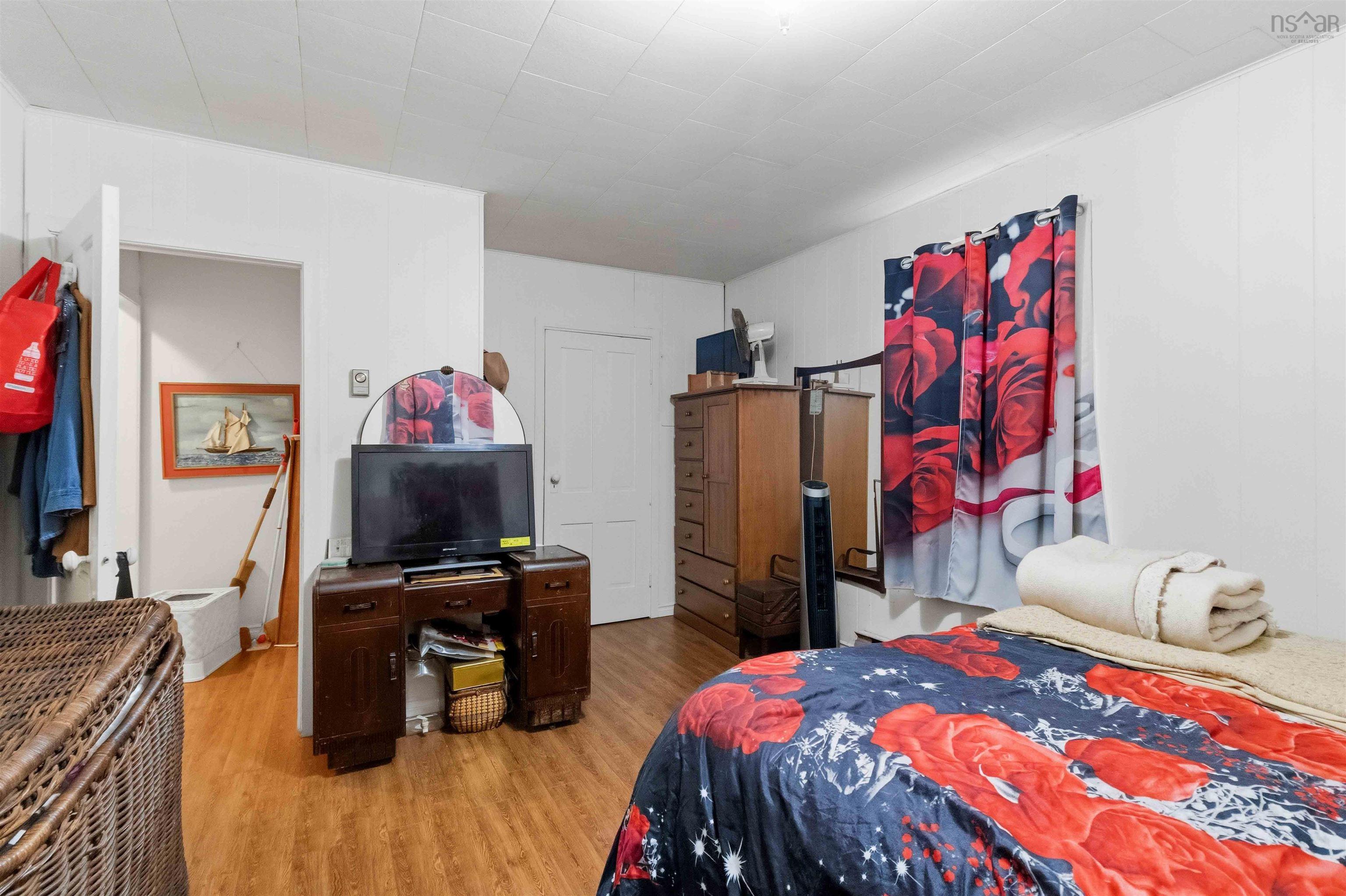 $265,000.00: 9773 Highway 8, Caledonia