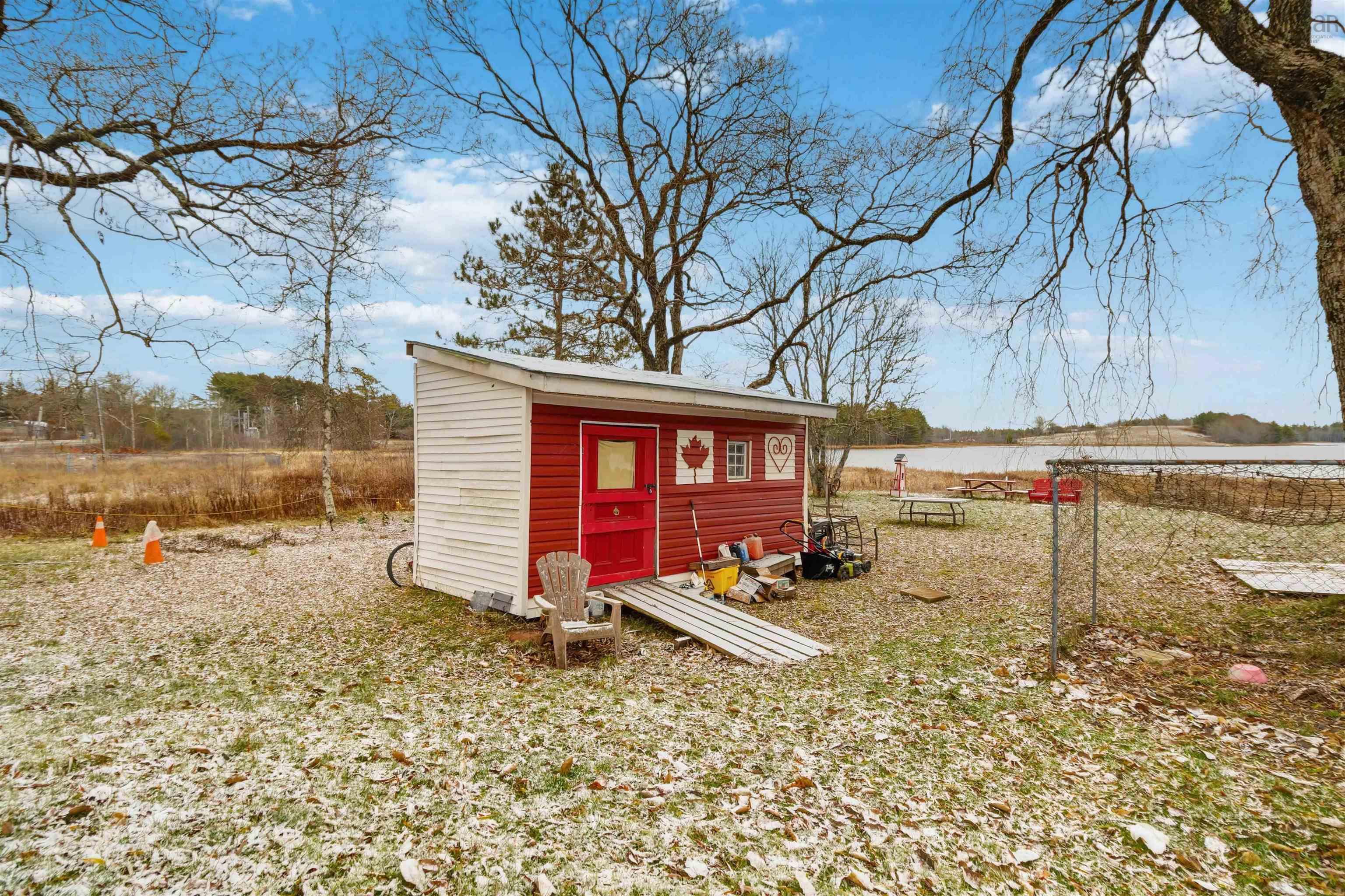 $265,000.00: 9773 Highway 8, Caledonia