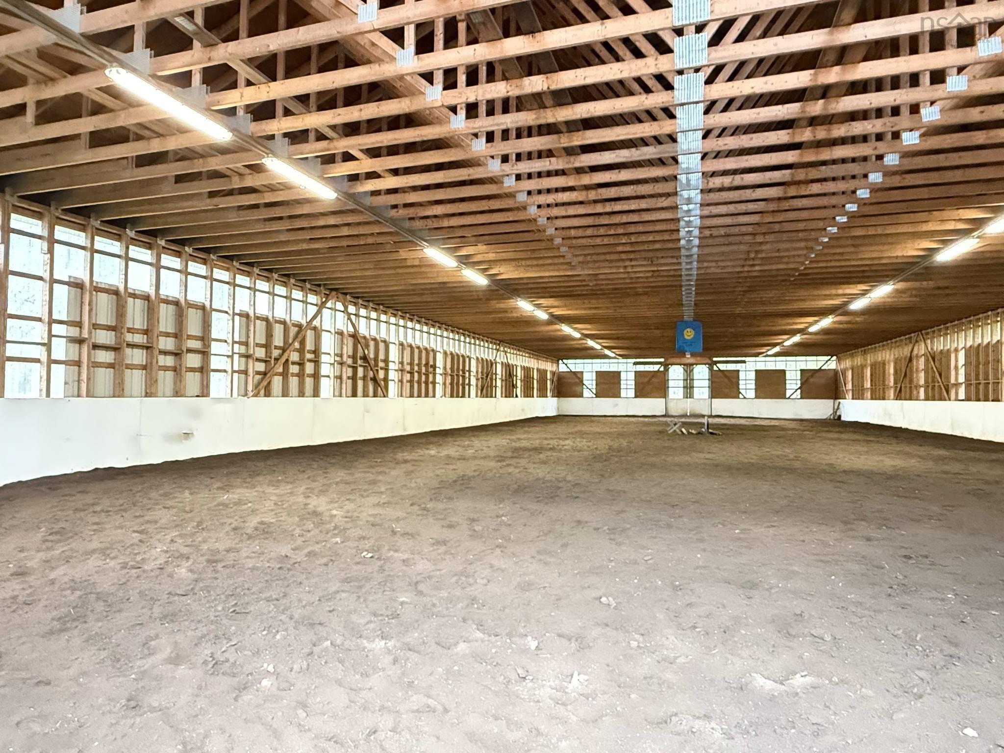 $1,250,000.00: 401 Highway 1, Mount Uniacke