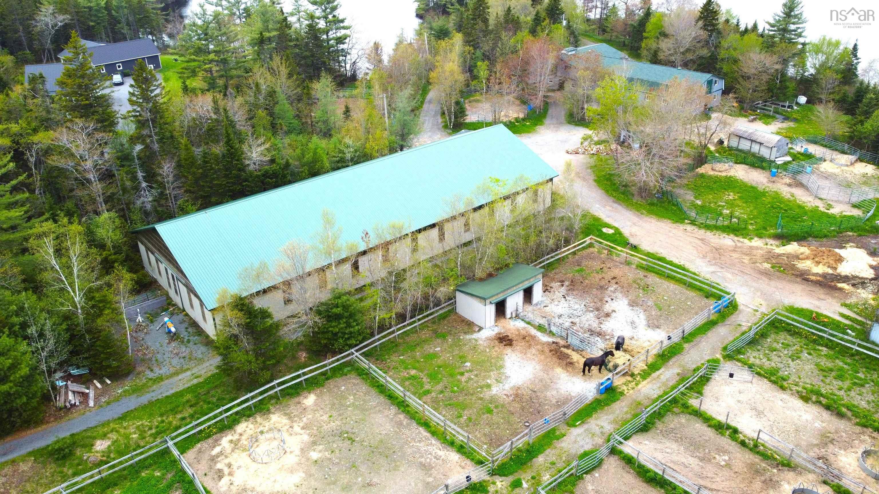 $1,250,000.00: 401 Highway 1, Mount Uniacke