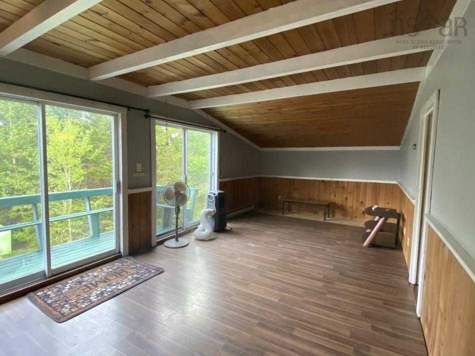 $1,250,000.00: 401 Highway 1, Mount Uniacke