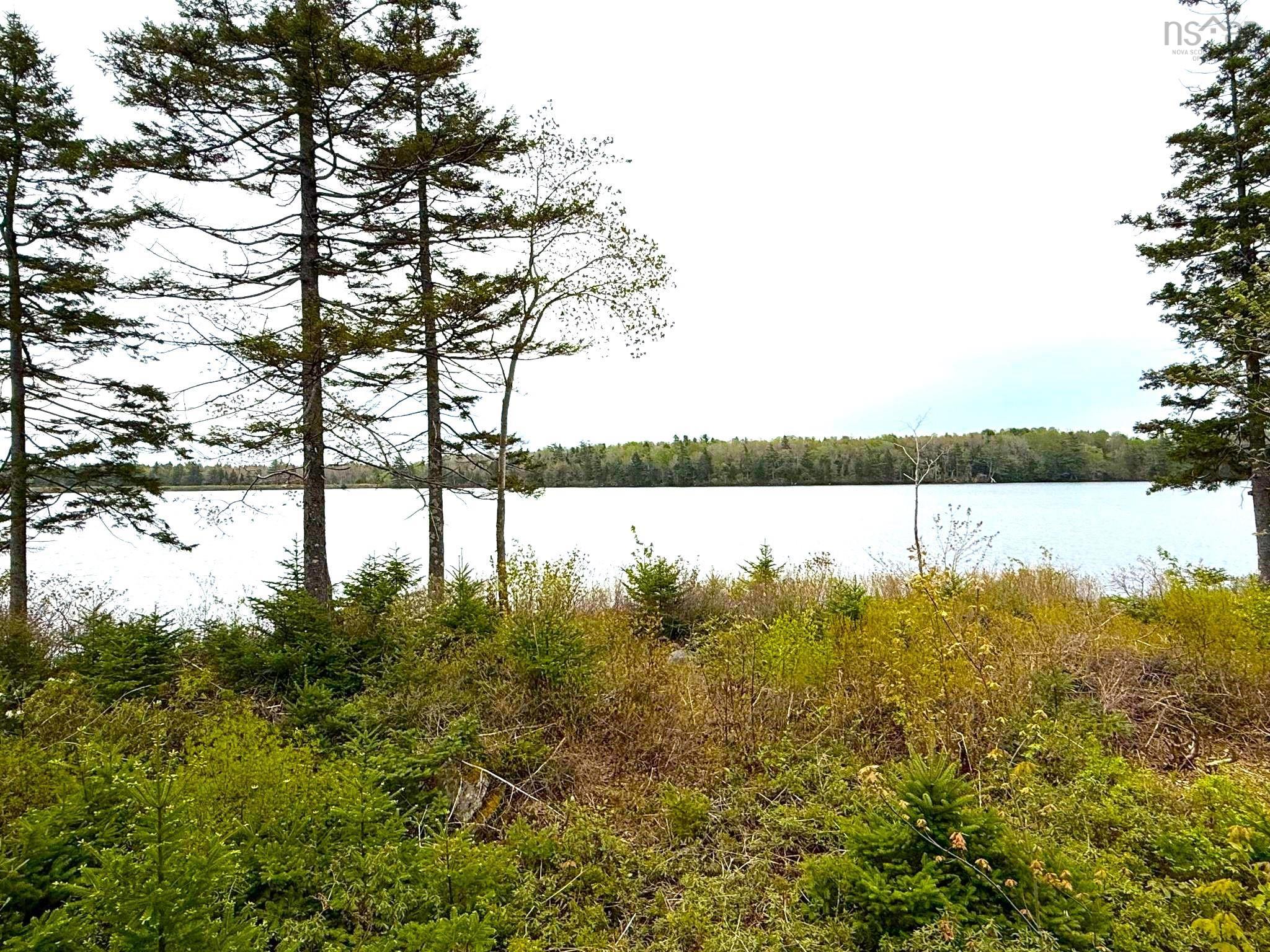 $1,250,000.00: 401 Highway 1, Mount Uniacke